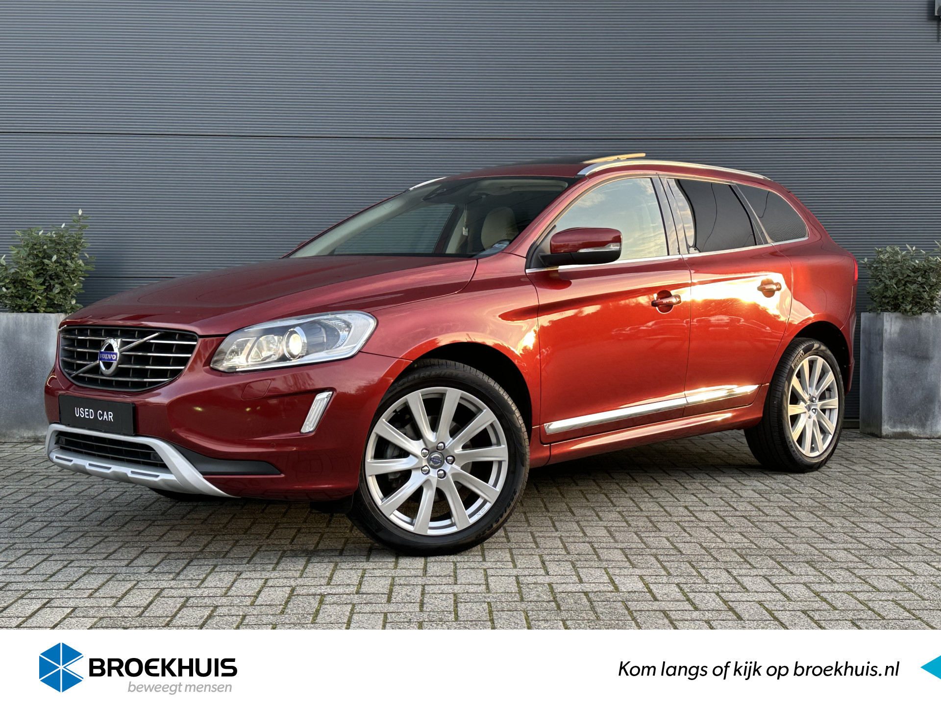 Volvo XC60 2.4 D4 AWD Summum | 5-Cilinder | Standkachel | Stuurverwarming | Panoramadak | Trekhaak |