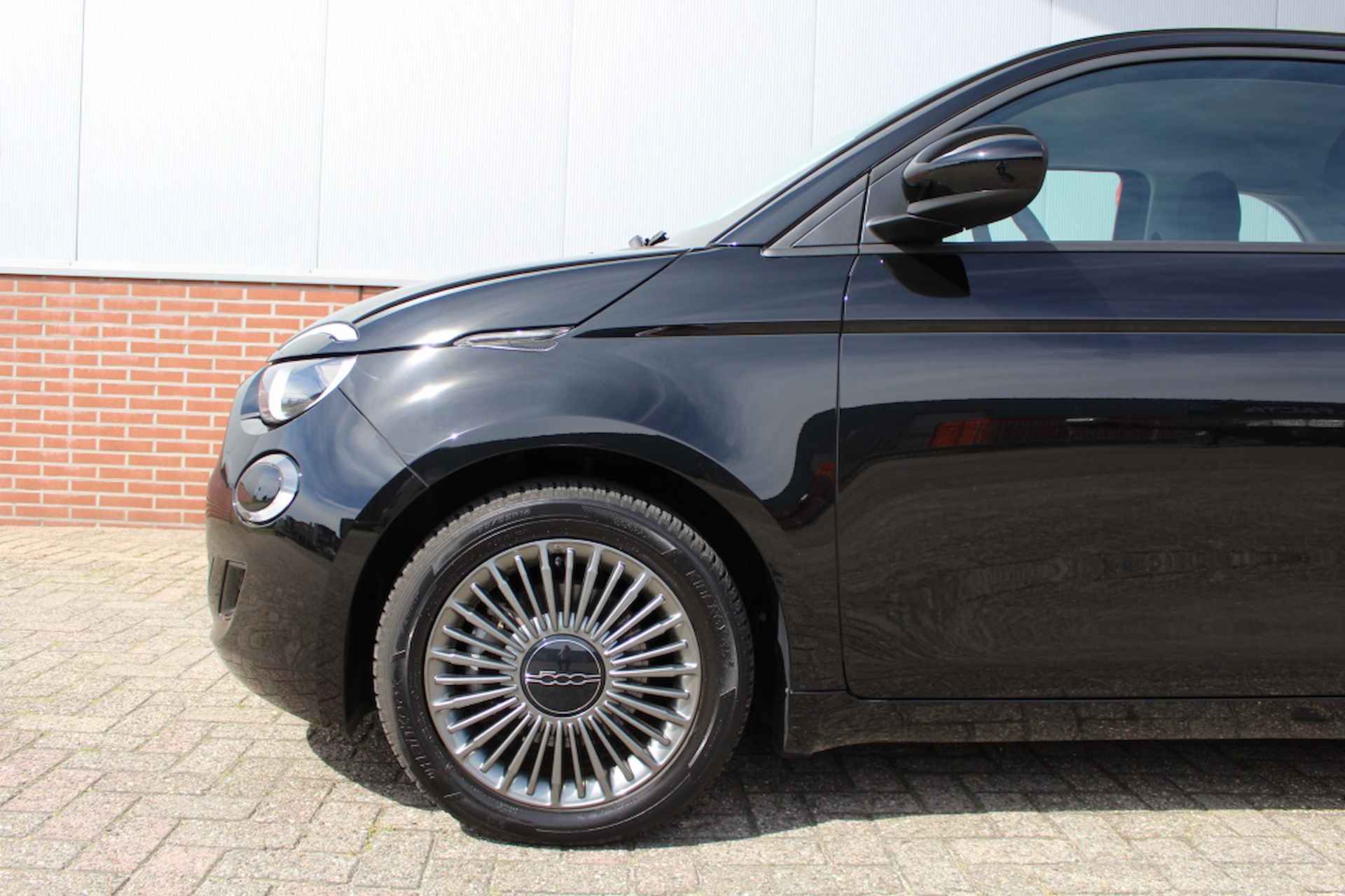 Fiat 500e Icon 42KWH | Navi | Carplay | BTW | 16" - 9/30