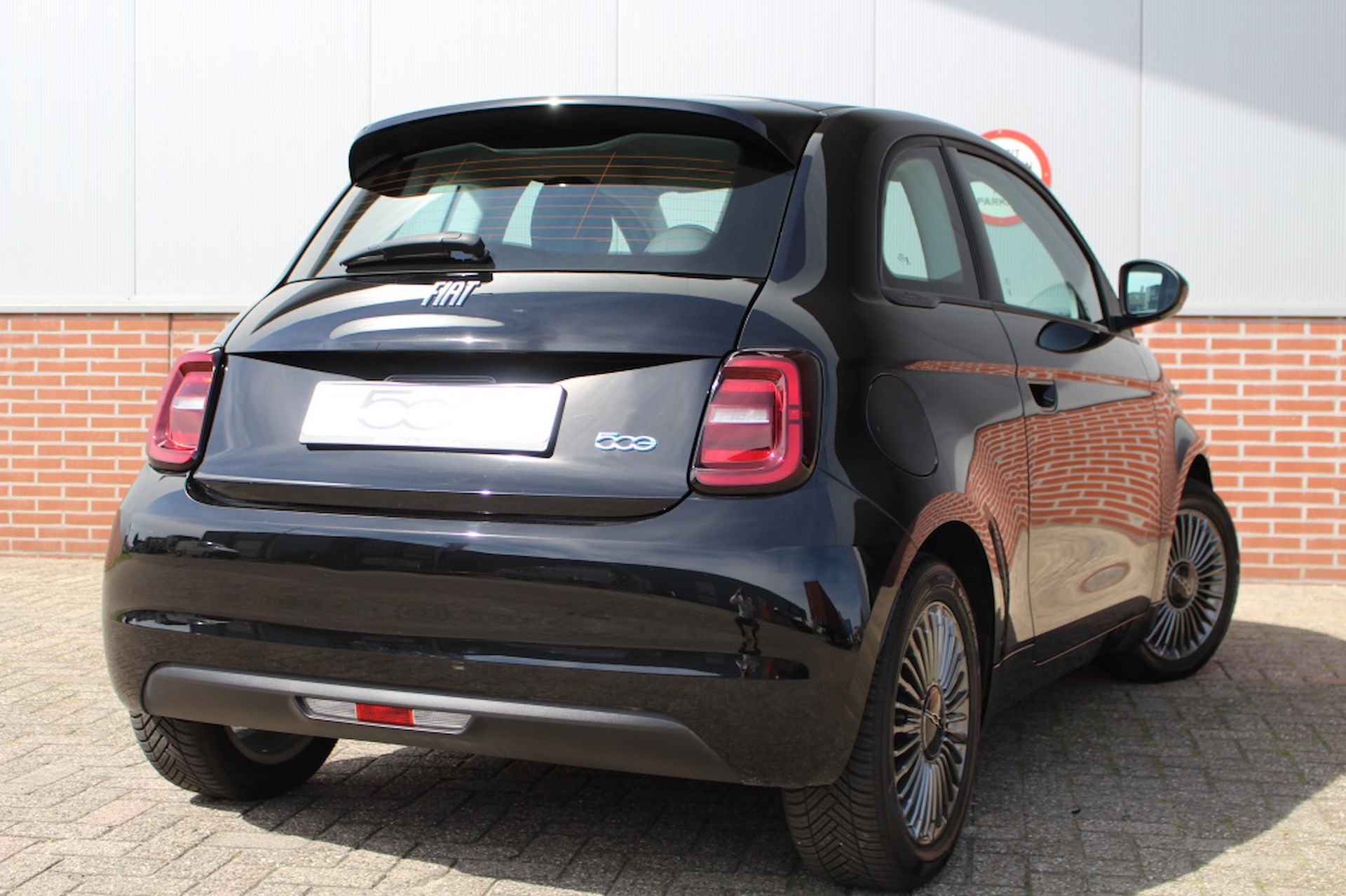 Fiat 500e Icon 42KWH | Navi | Carplay | BTW | 16" - 15/30