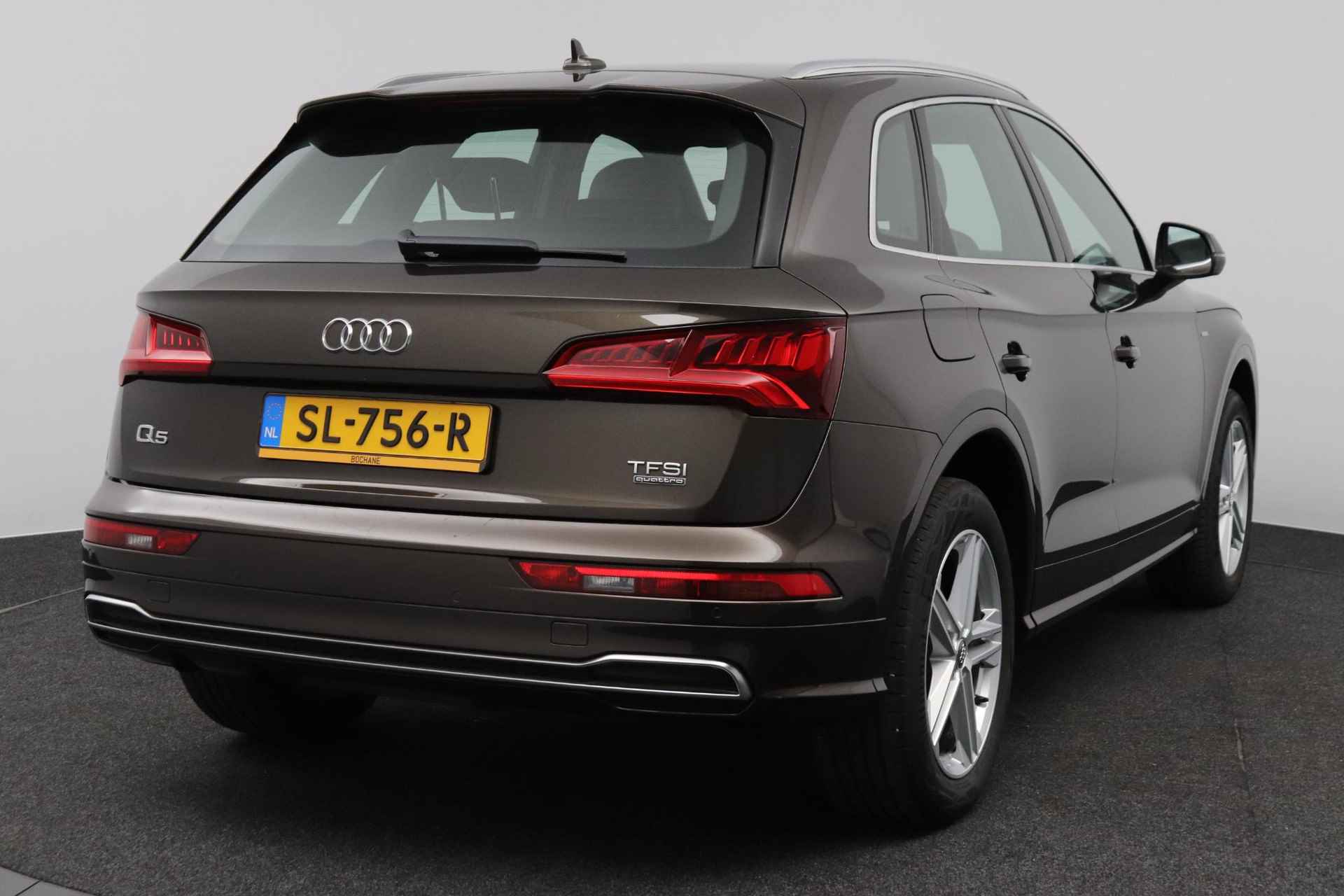 Audi Q5 2.0 TFSI quattro Sport S-Line Edition | Parkeersensoren - 3/47