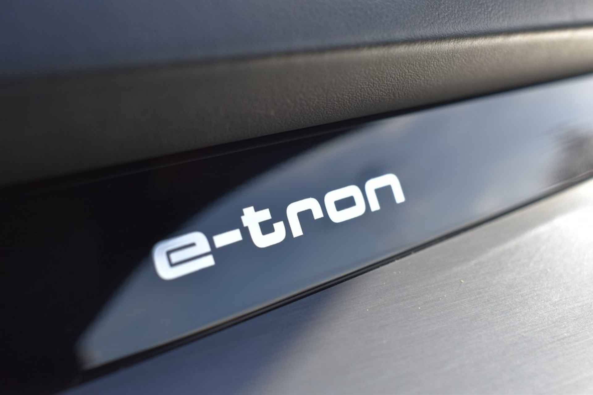 AUDI E-tron E-TRON 55 QUATTRO ADVANCED 95 kWh / B&amp;O / P.DAK / 360 CAM. - 64/65