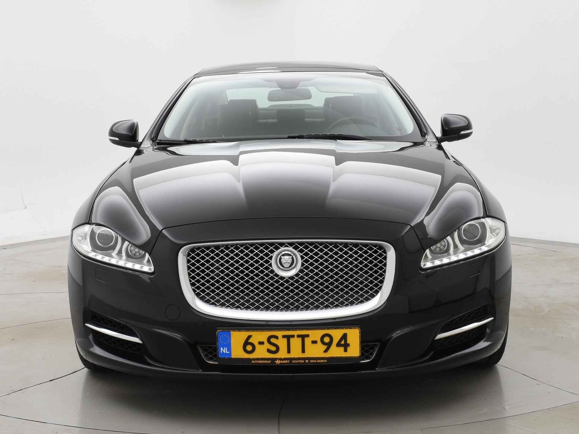 Jaguar XJ 3.0 V6D 275 PK AUT. *INCL. BTW* + PANORAMADAK / STOELVERW. V+A / CAMERA - 8/40