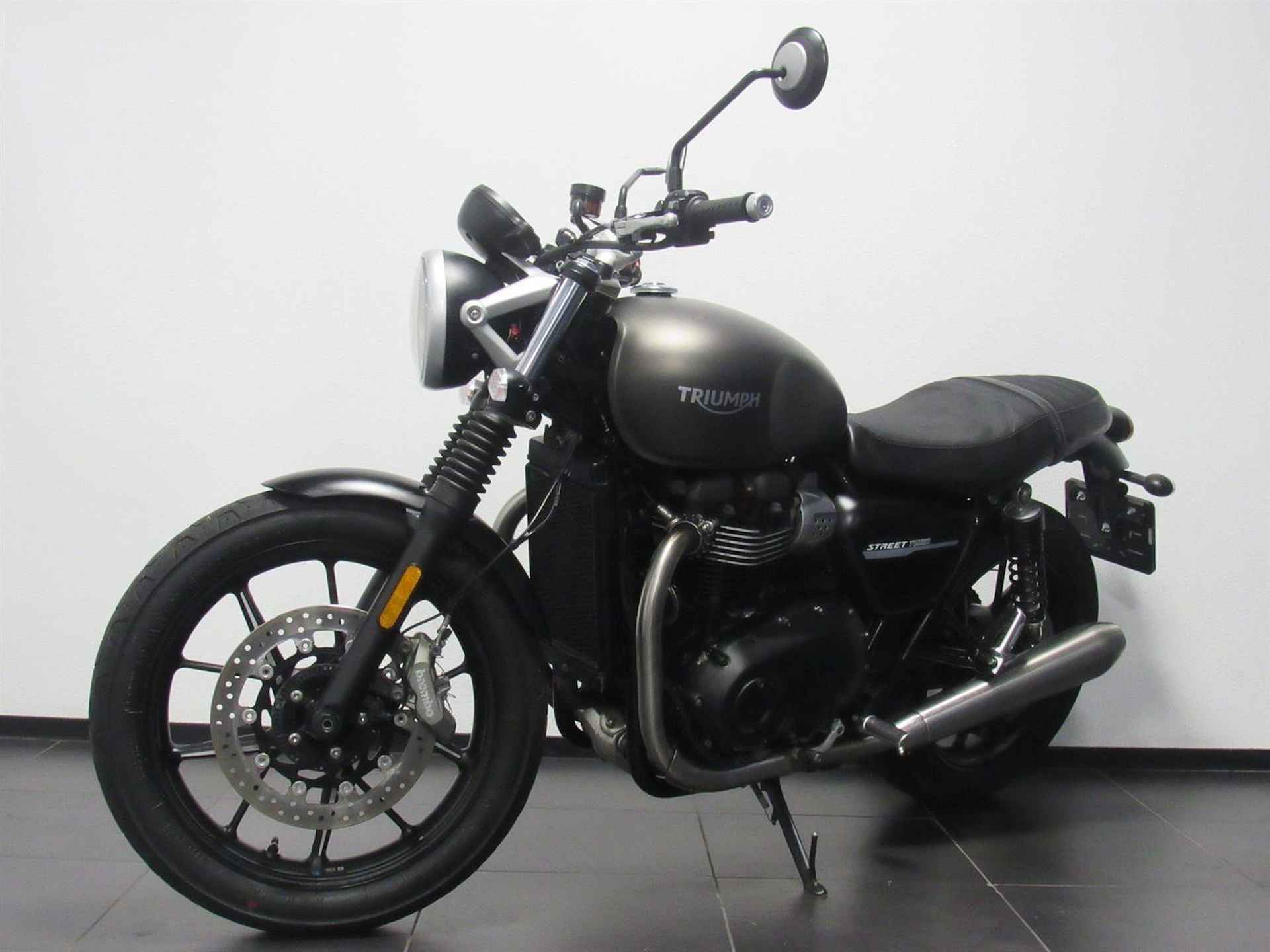 Triumph STREET TWIN - 2020 - 3/6