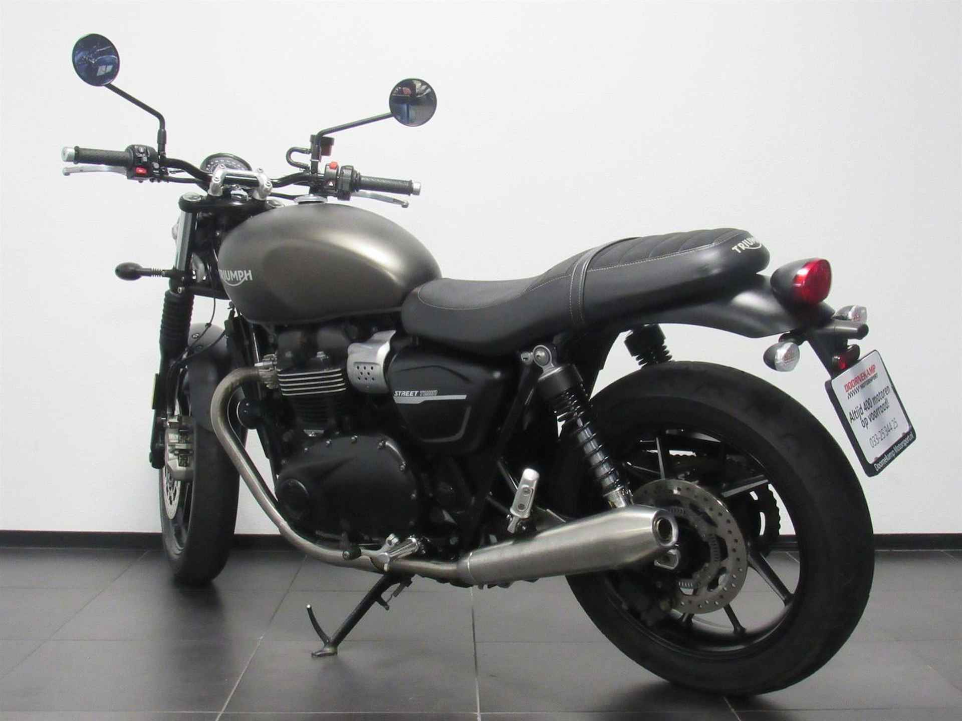 Triumph STREET TWIN - 2020 - 5/6