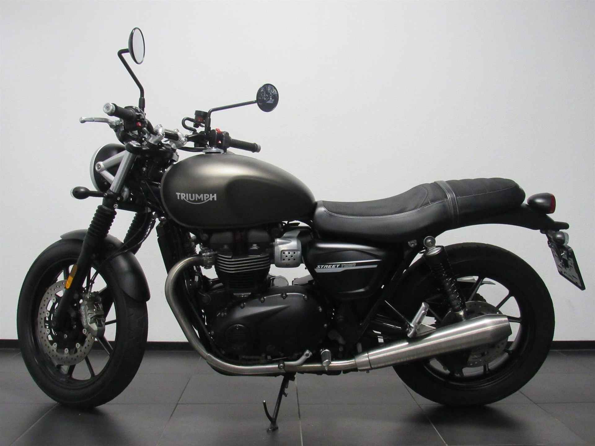 Triumph STREET TWIN - 2020 - 4/6