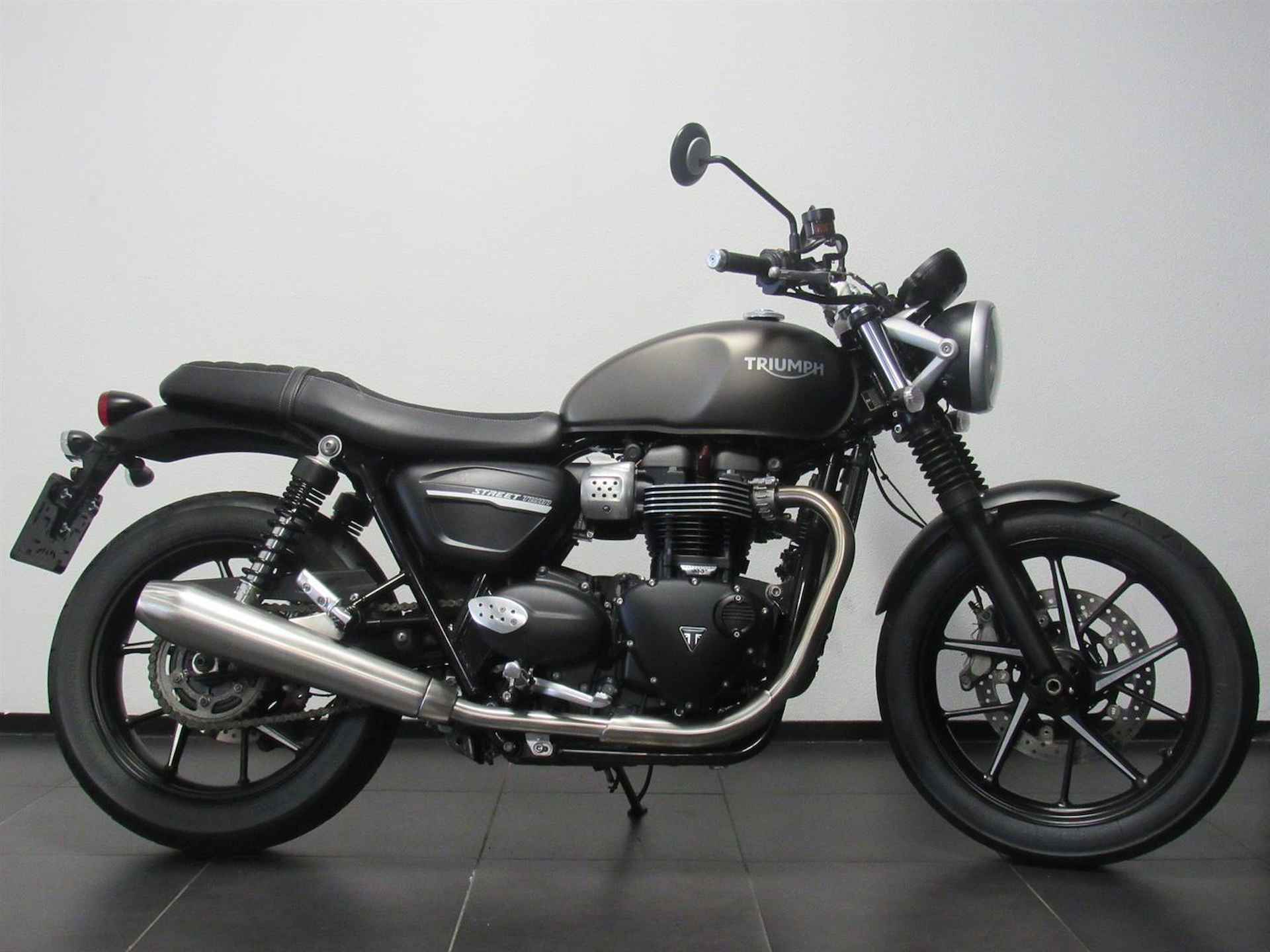 Triumph STREET TWIN - 2020