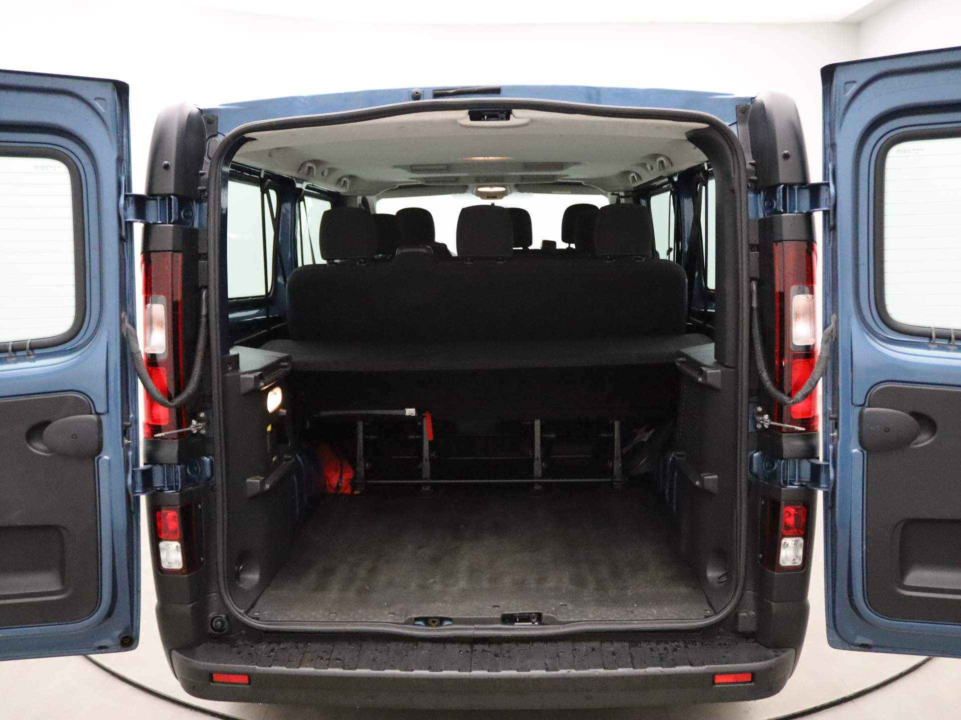 Renault Trafic Passenger dCi 120pk Grand Zen Airco | Navi | Parkeersensoren A. - 26/34