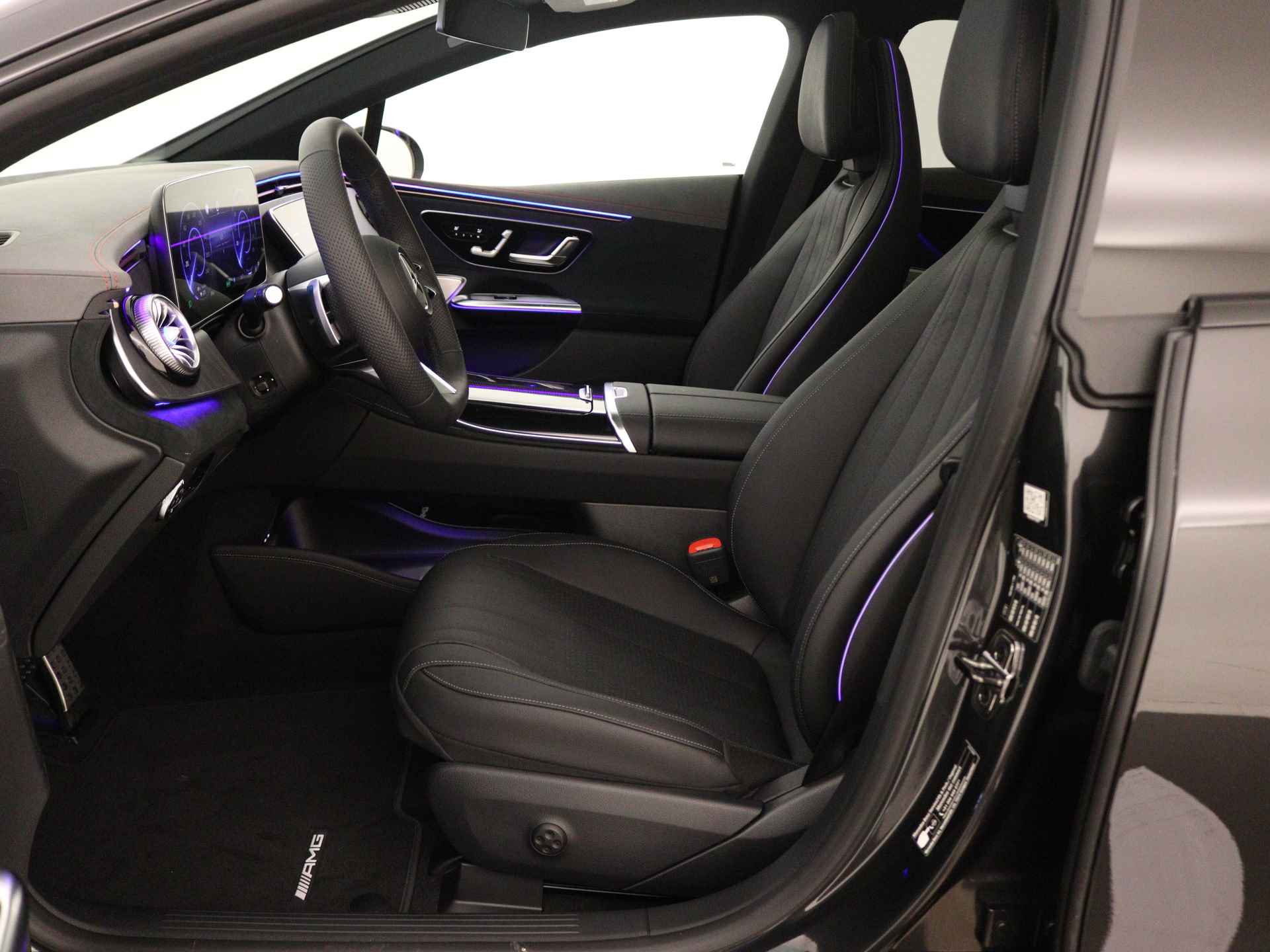 Mercedes-Benz EQE 350 AMG Line 91 kWh | Premium Pack | Nightpakket | Luchtvering | Verwarmd stuurwiel | Rijassistentiepakket plus | Burmester® 3D-Surround sound system | USB-pakket plus | - 20/42