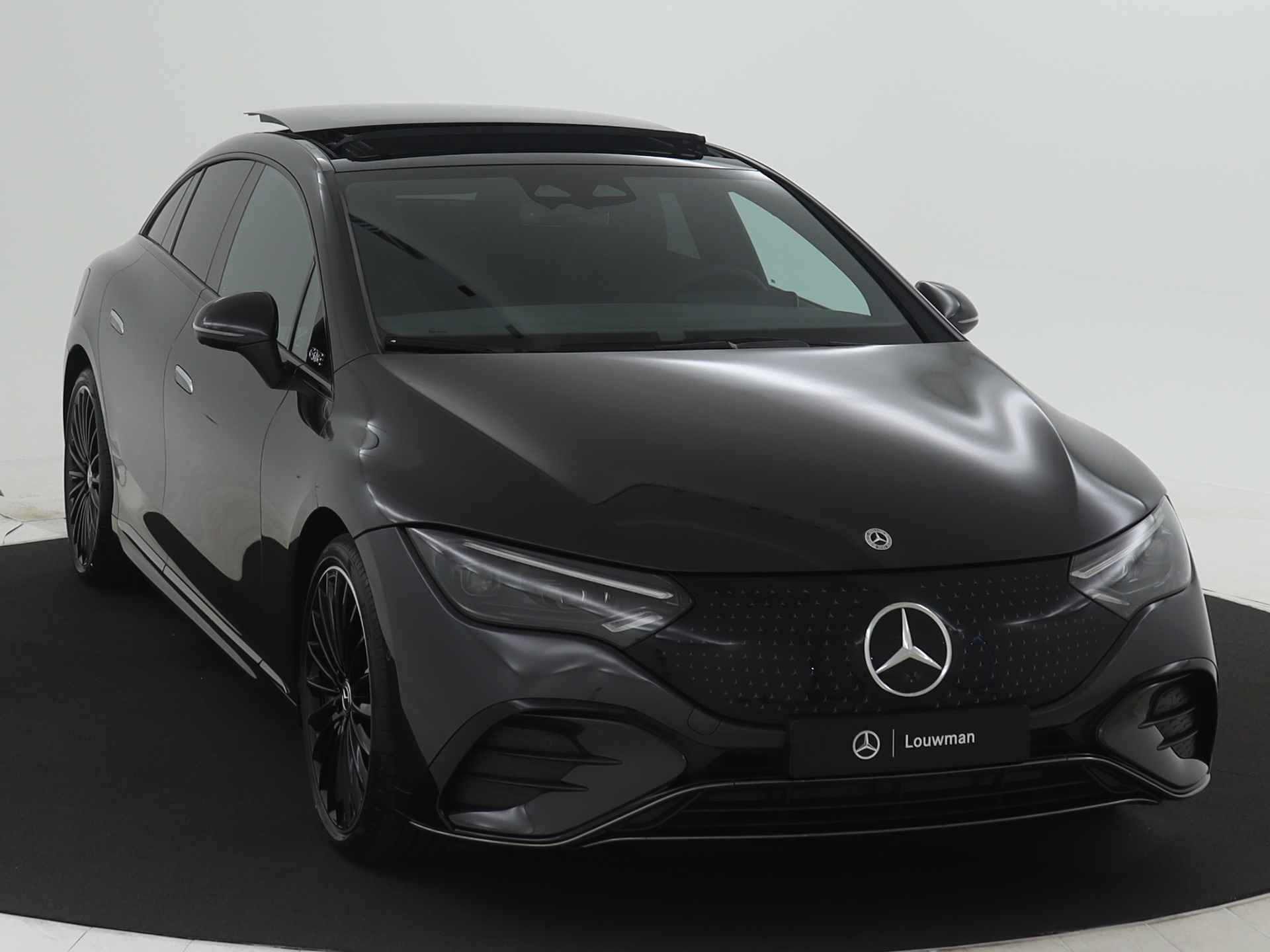 Mercedes-Benz EQE 350 AMG Line 91 kWh | Premium Pack | Nightpakket | Luchtvering | Verwarmd stuurwiel | Rijassistentiepakket plus | Burmester® 3D-Surround sound system | USB-pakket plus | - 28/42