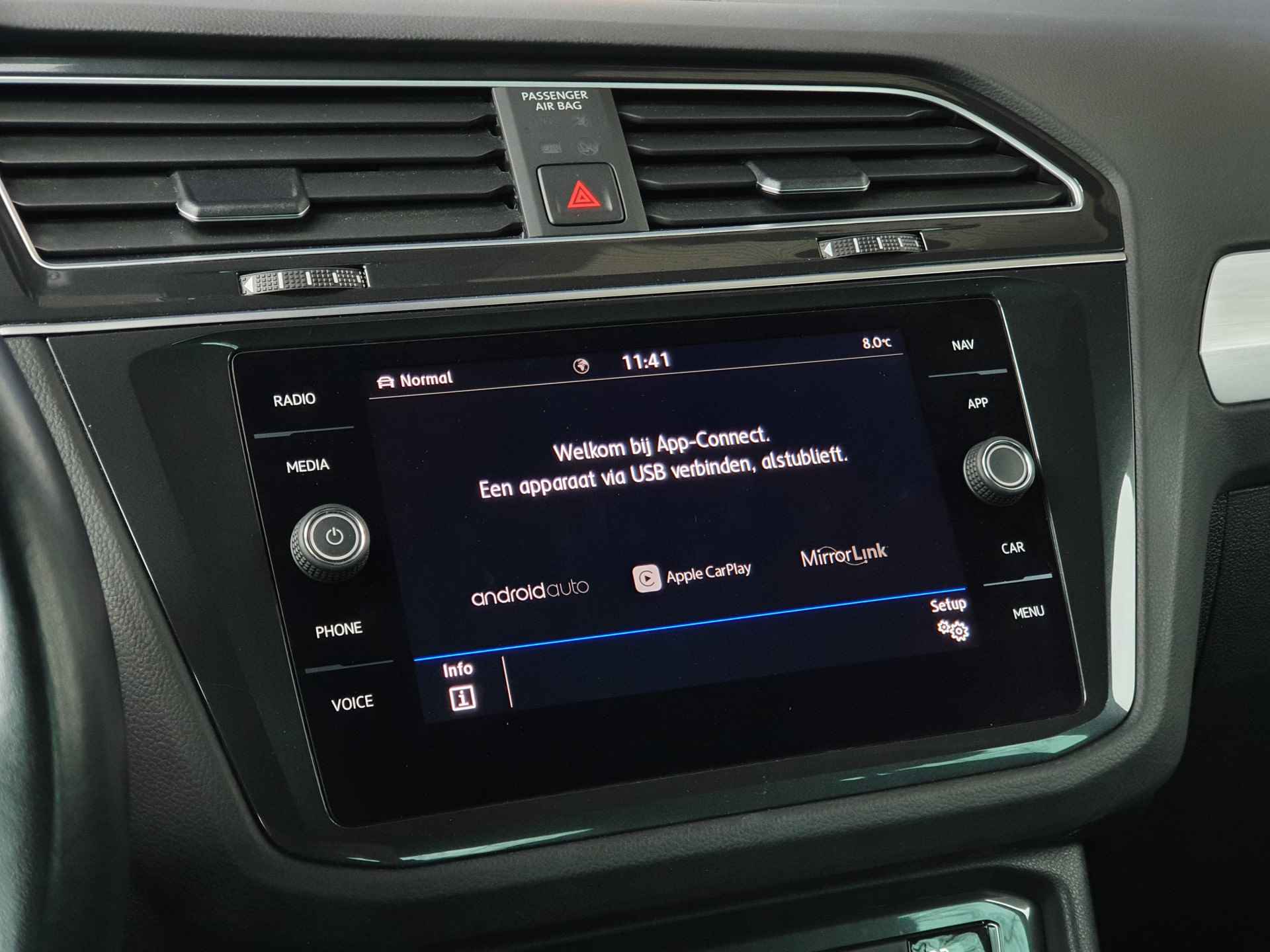 Volkswagen Tiguan 1.5 TSI ACT Comfortline Business | Navi | 18 inch | Carplay/Android Auto - 23/36