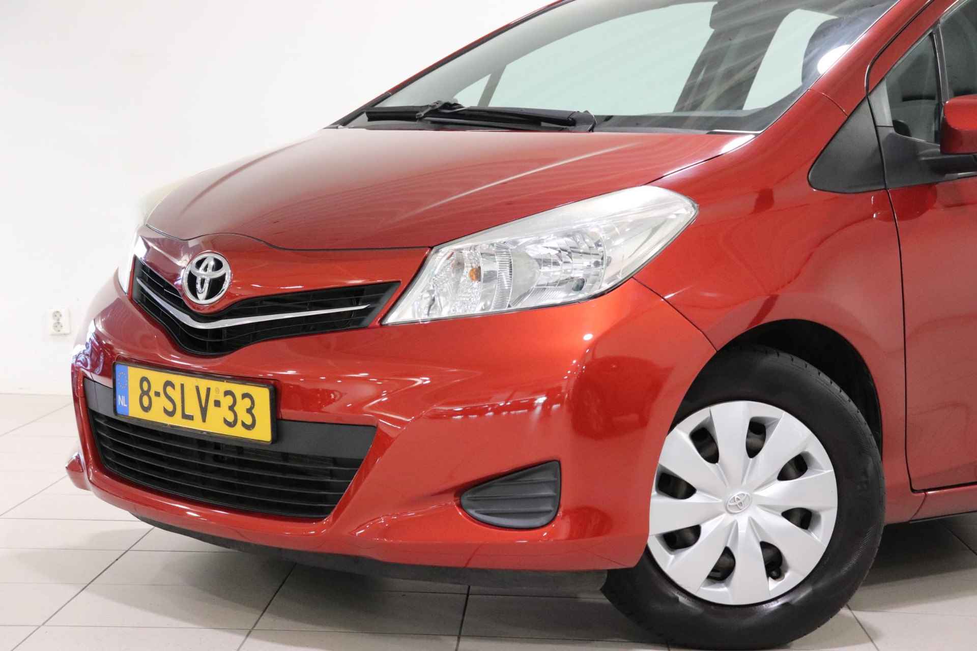 Toyota Yaris 1.3 VVT-i Now, Airco, ABS, 1E Eigenaar, Dealeronderhouden! - 16/32