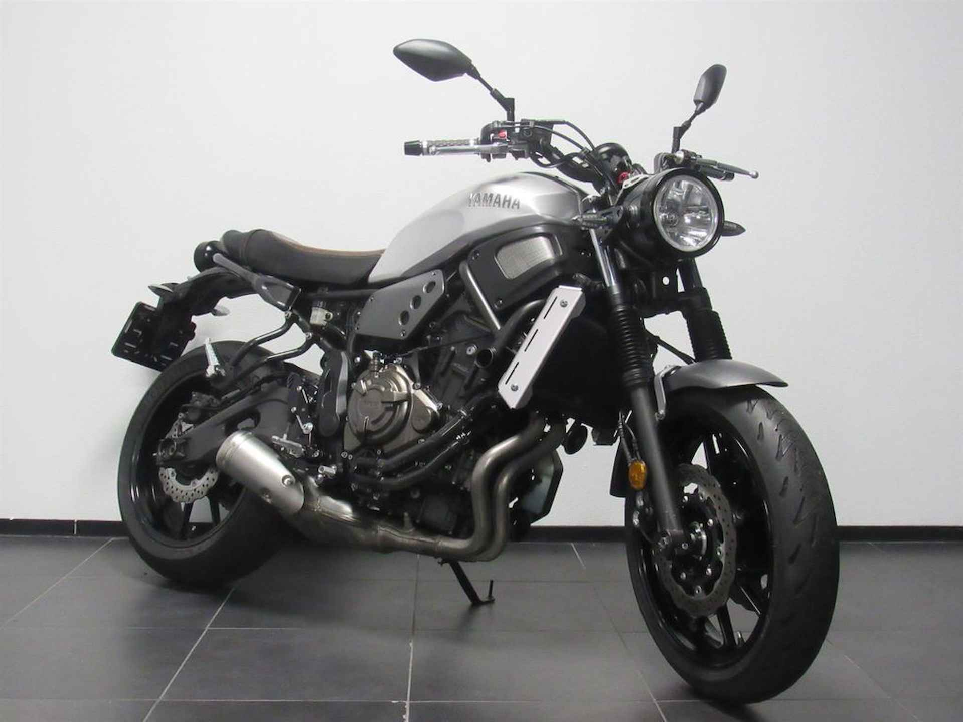 Yamaha XSR 700 ABS - 2/14