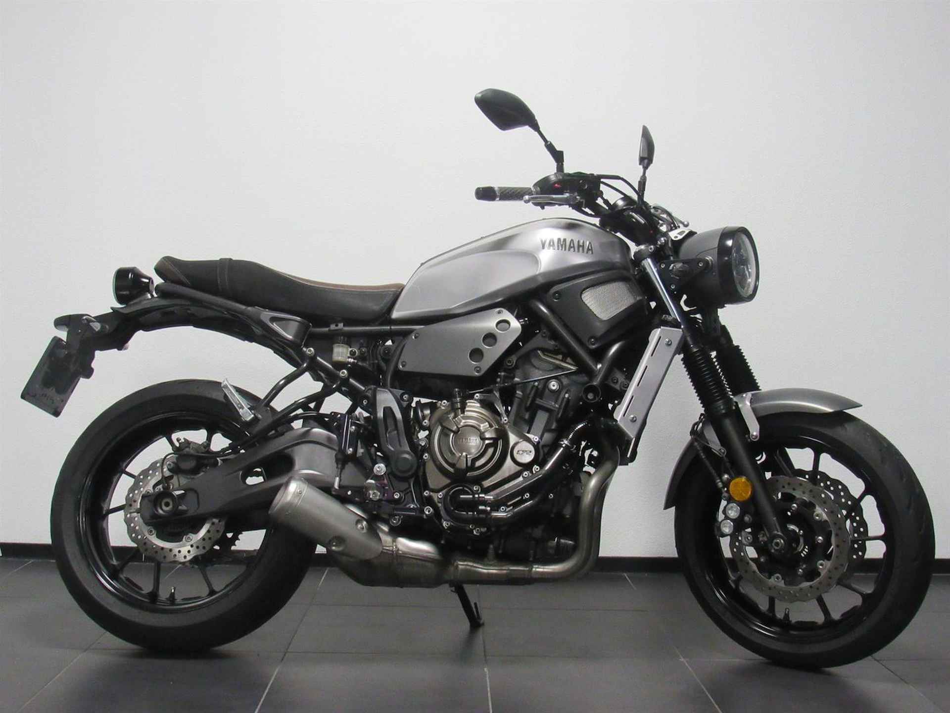 Yamaha XSR 700 ABS - 2017 - 1/14