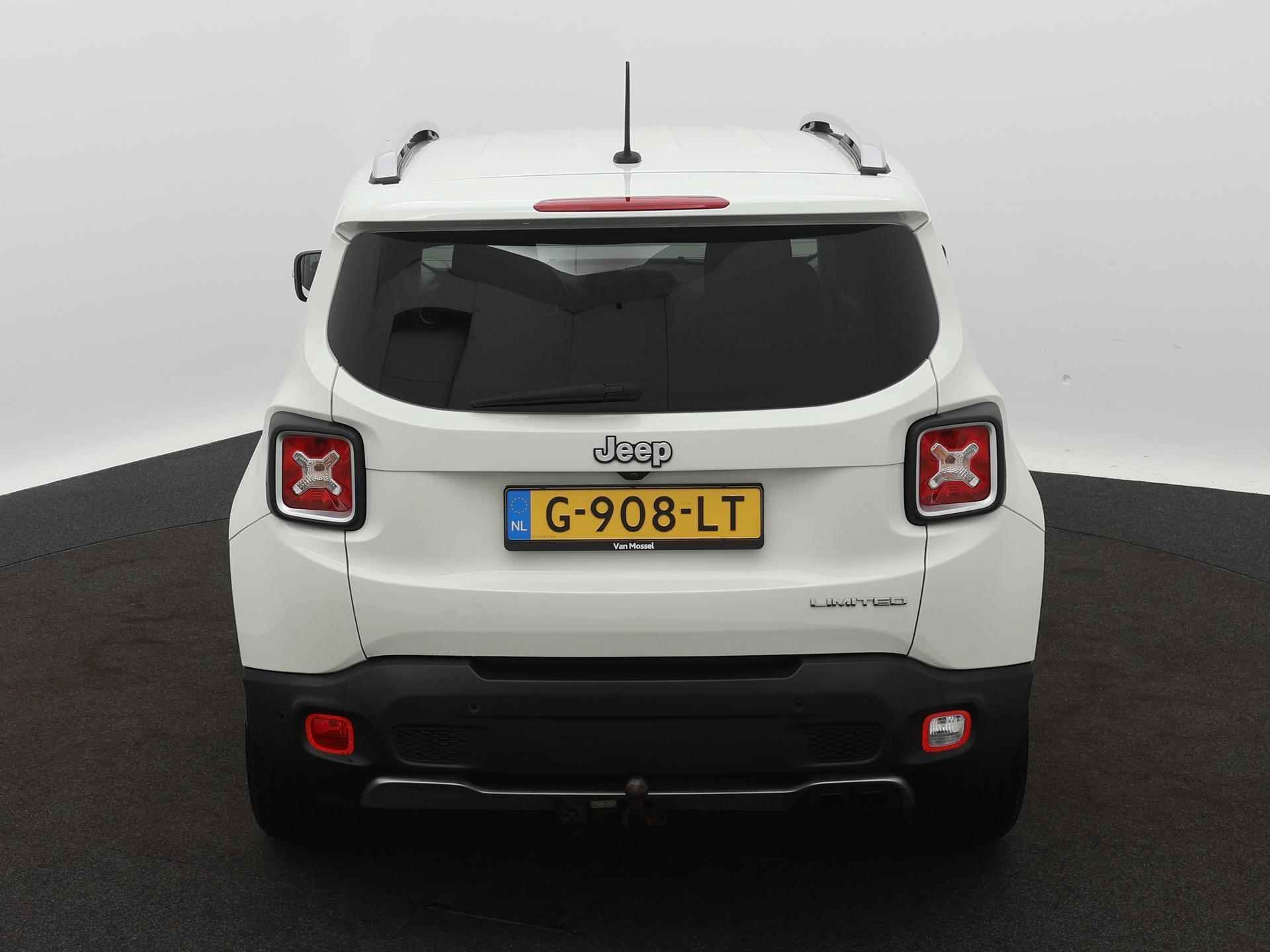 Jeep Renegade 1.4 MultiAir Limited | Navigatie | Climate control | Lichtmetalen velgen | Trekhaak | Parkeer sensoren | Parkeer camera - 13/17