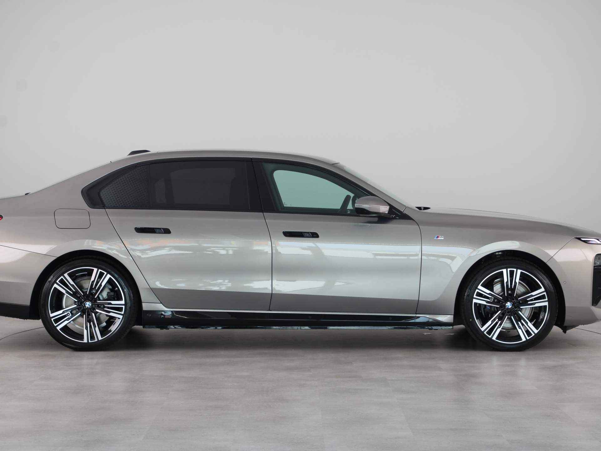 BMW 7 Serie 750e xDrive M-Sport Pro - 9/29