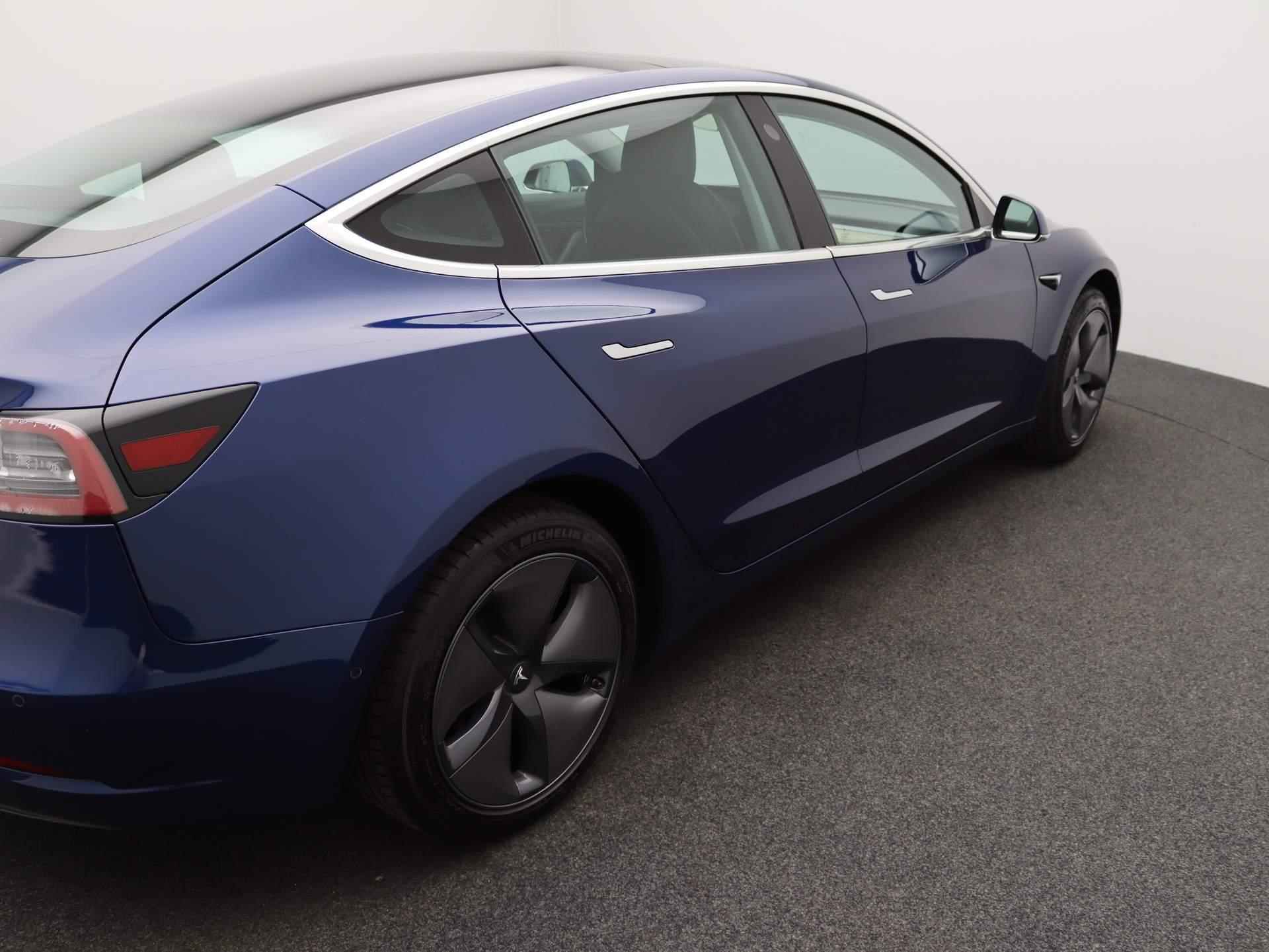 Tesla Model 3 Standard RWD Plus 60 kWh | Leder | Navigatie | Panorama dak |  Stoelverwarming | Dodehoekdetectie | Led-koplampen | 360 Camera | DAB | - 27/30