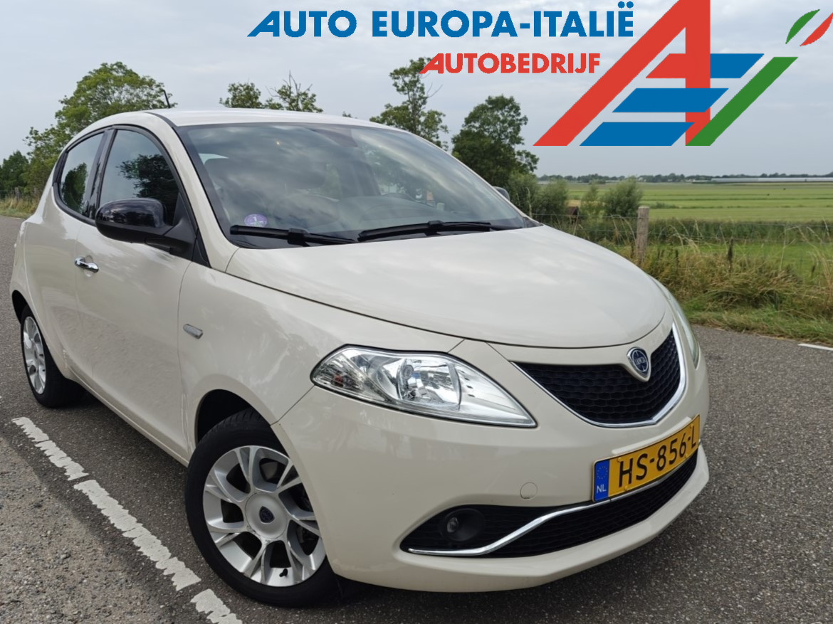 Lancia Ypsilon 1.2 Opening Edition | 1e eigenaar | Navigatie | Cruise control