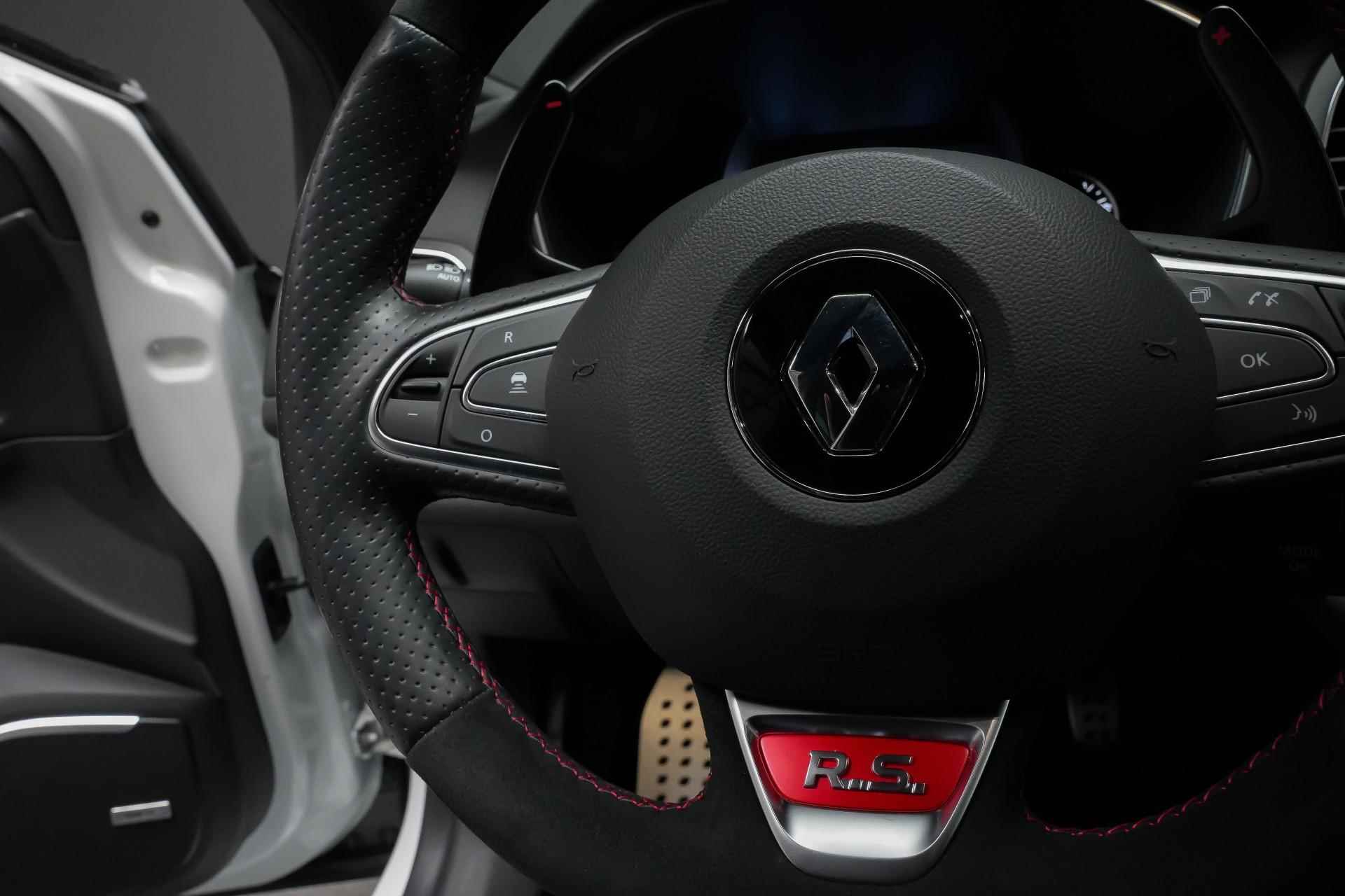 Renault Mégane RS Trophy Ph1 1.8 340pk TCe |KW variant 3 schroefset|stage 1|schaalstoelen|Bose|BLIS|Apple Carplay & Android auto|parkeersensoren en camra|19"| - 15/38