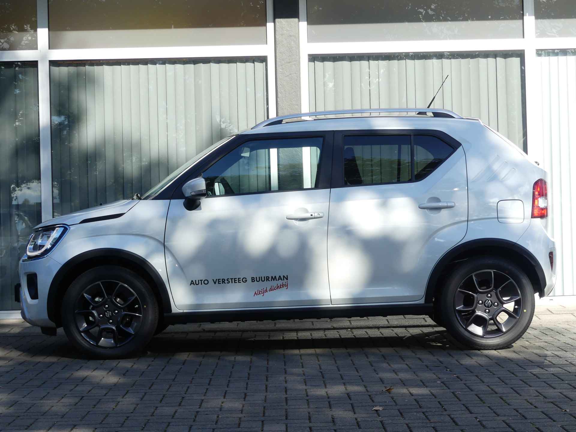 Suzuki Ignis 1.2 Smart Hybrid Style / Stijl Navigatie, Achteruitrijcamera, Cruise Control - 4/28