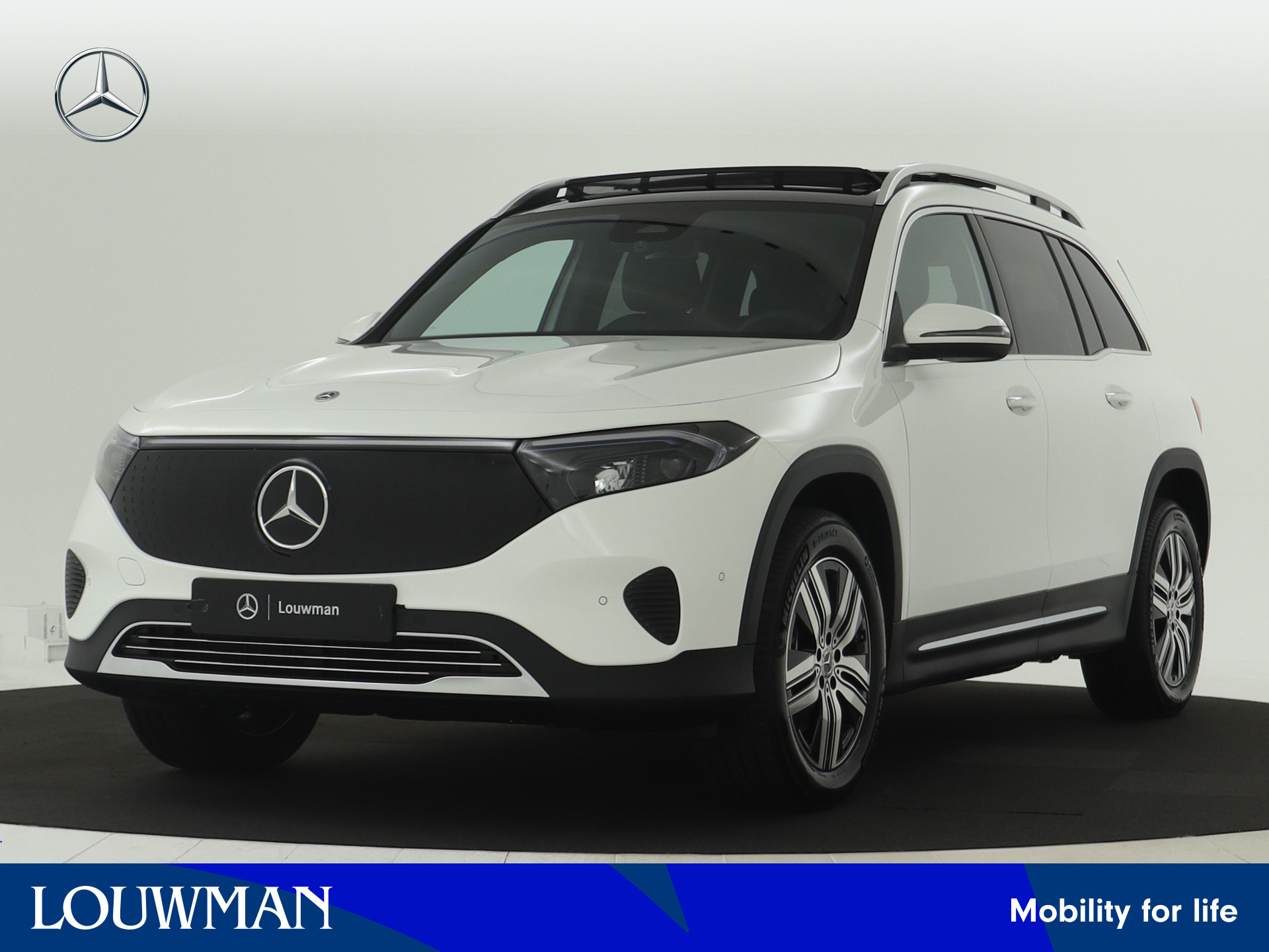 Mercedes-Benz EQB 250+ Luxury Line 7p. 71 kWh | GUARD 360° Voertuigbescherming Plus | Parkeerpakket met achteruitrijcamera | KEYLESS-GO comfort pakket | EASY PACK achterklep | Extra USB-poorten | Dodehoekassistent |