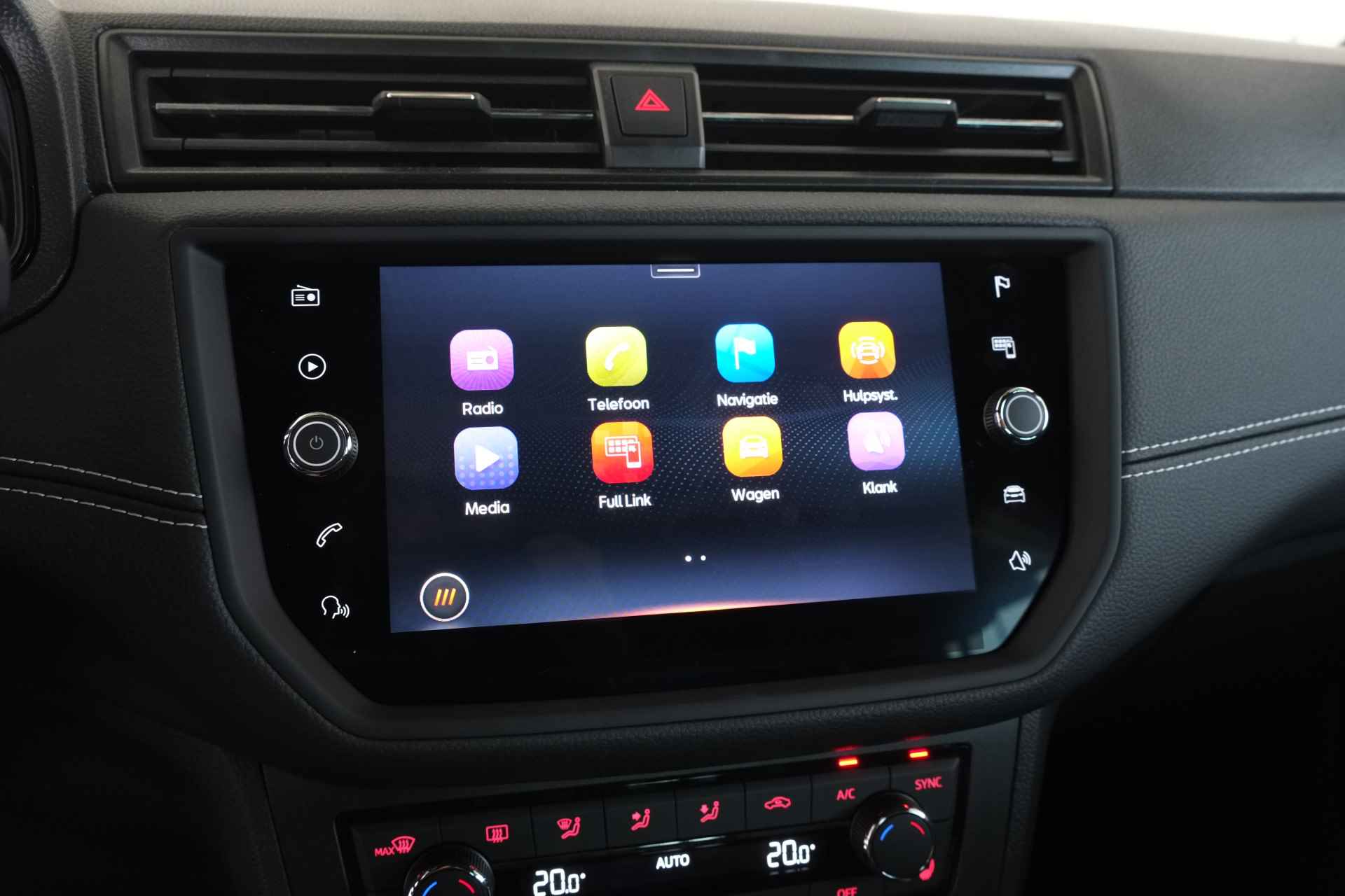 SEAT Arona 1.0 TGI (CNG) Xcellence / Navi / Carplay / LED / ACC / Camera - 19/27