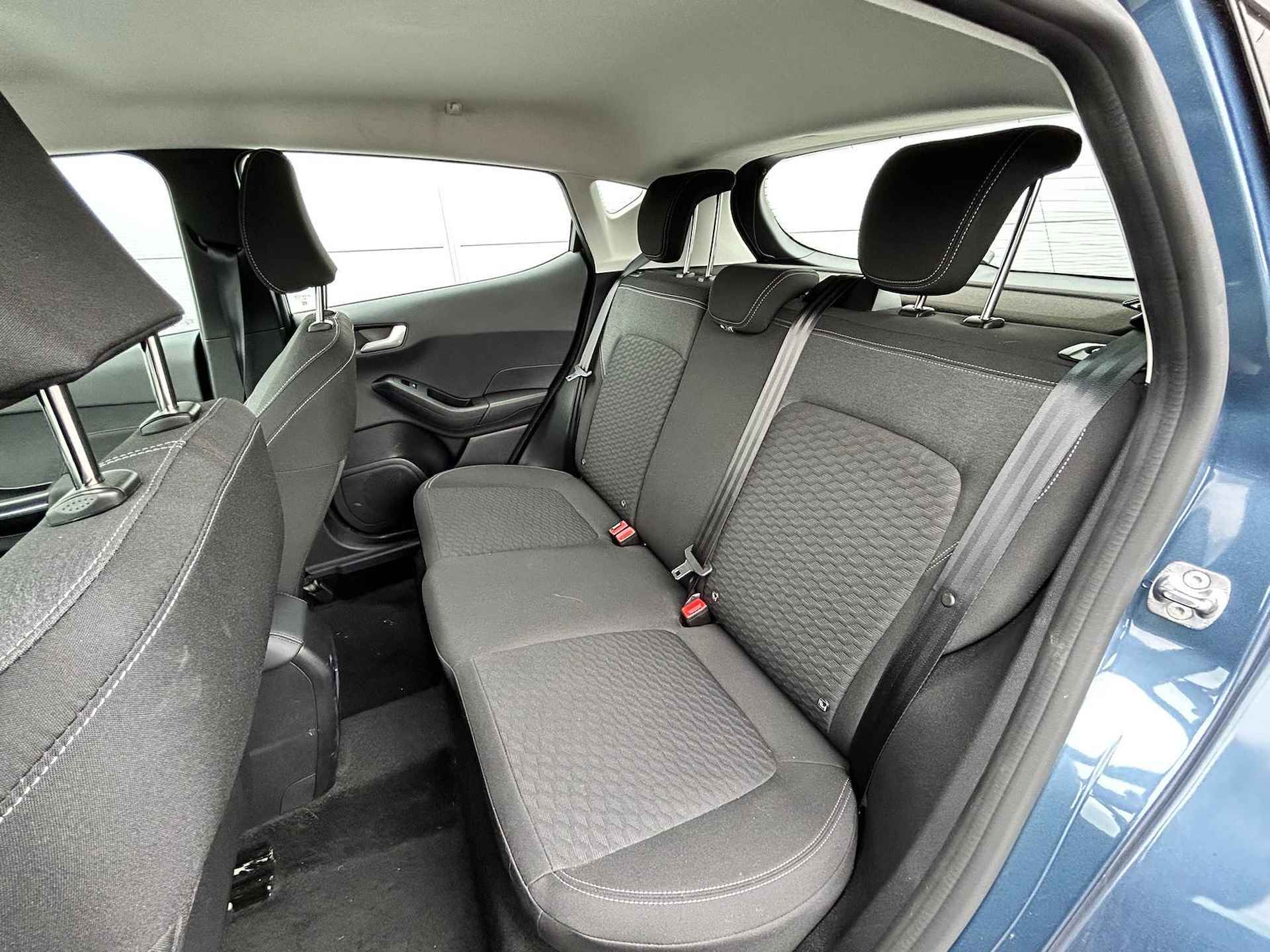 Ford Fiesta 1.0 EcoBoost Hybrid Titanium | Winter Pack | Metallic Lak | Cruise Control - 12/20