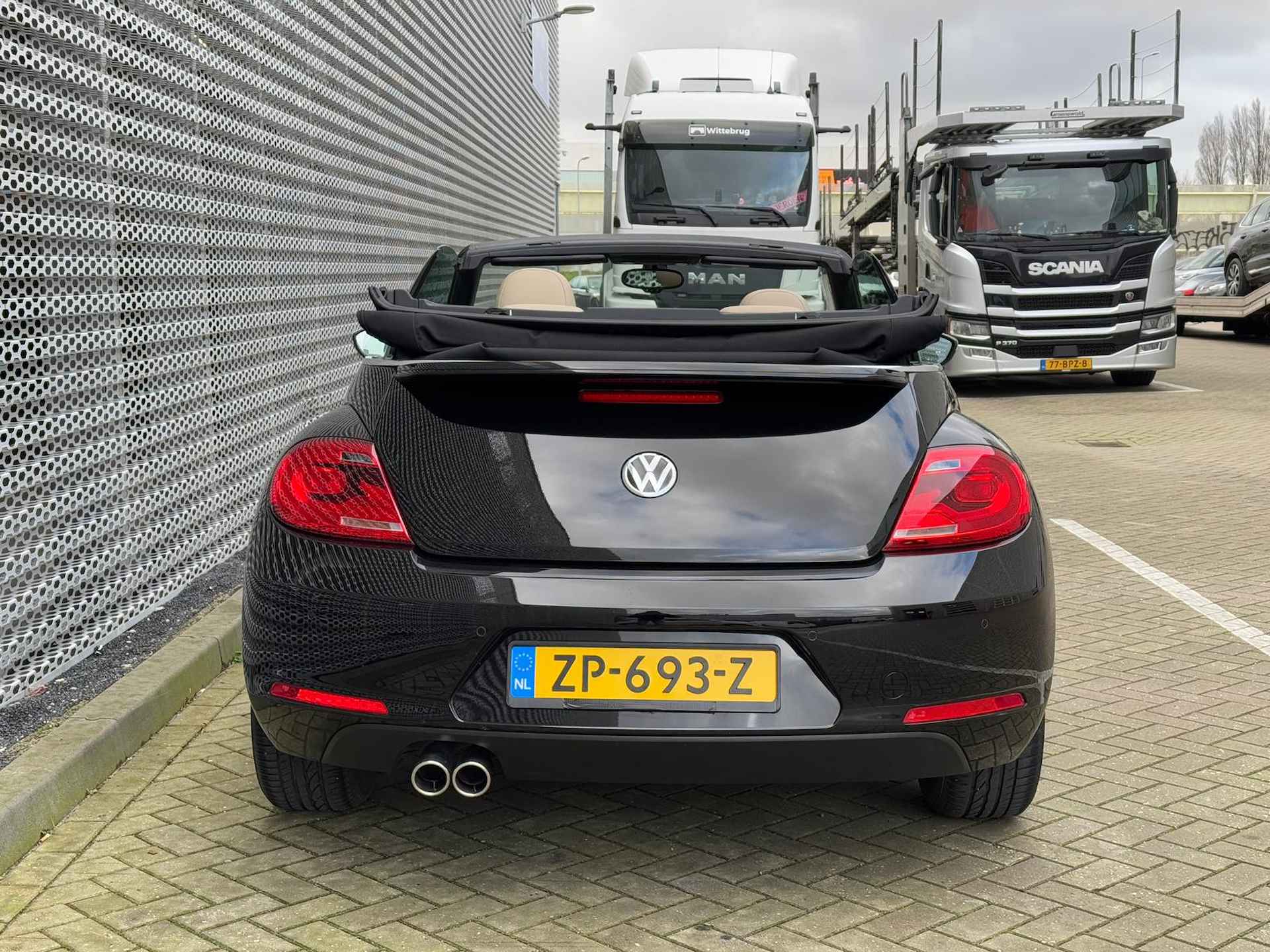 Volkswagen Beetle Cabrio 1.4 TSI Design / Parkeersensoren V+A / Stoelverwarming / Lederen Sportstoelen / 16" LMV - 7/31