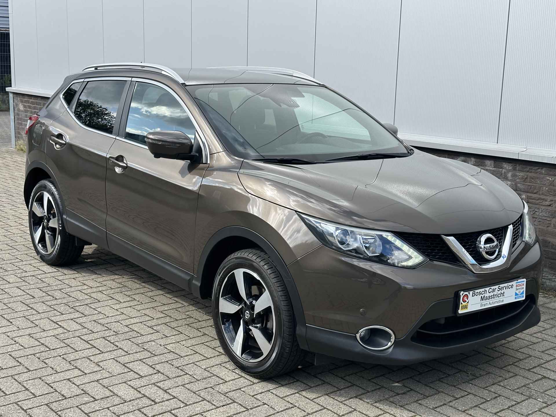 Nissan QASHQAI 1.2 N-Vision | Panorama | Xenon | Winter-pakket | Interesse, Proefrit? Bel of app met: 06-24 28 28 42 - 3/32