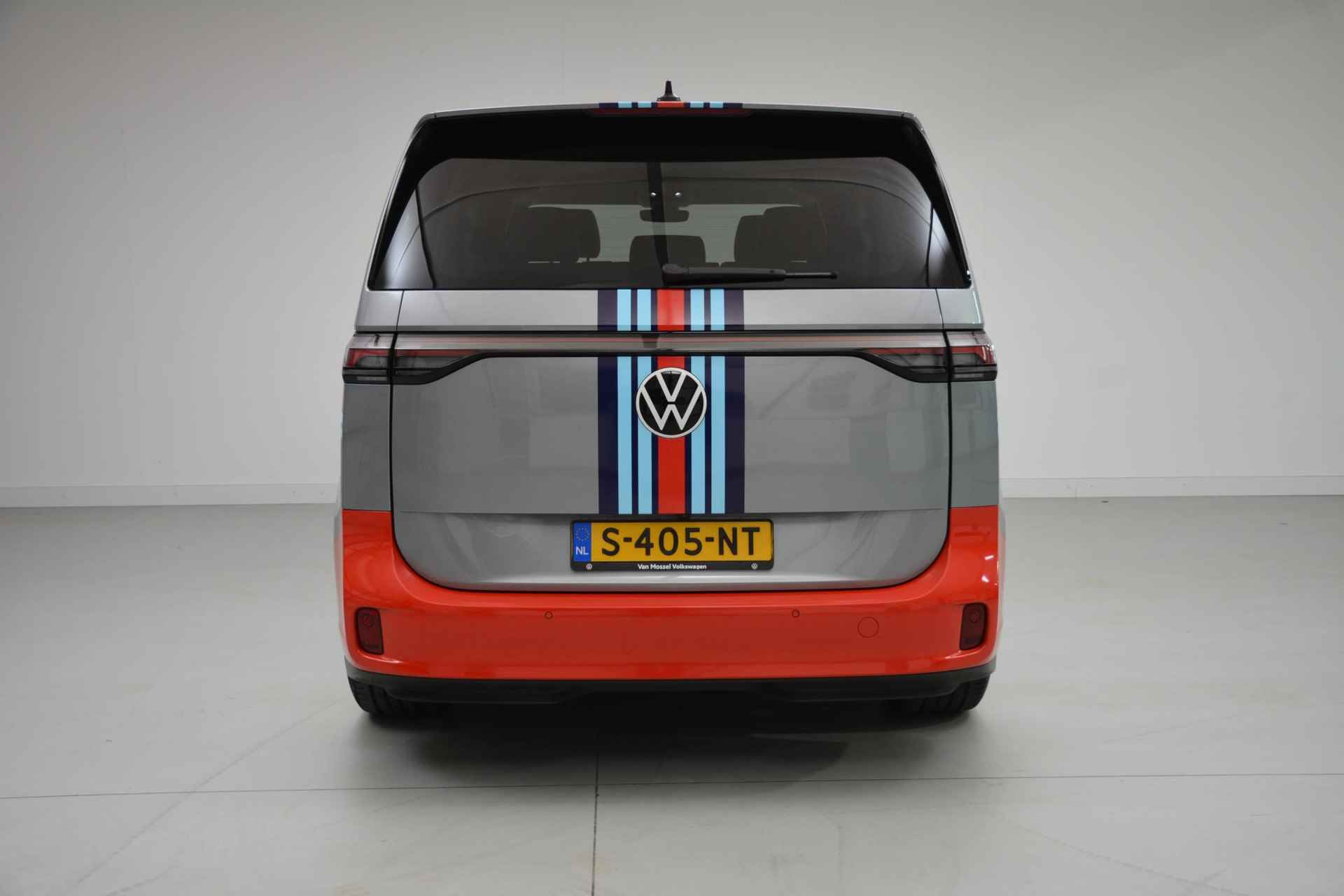 Volkswagen ID. Buzz 1st 77kWh 204 PK | Automaat | Navigatie | LED Matrix | Trekhaak | Apple carplay | Android auto | Parkeersensoren | Camera | Stoelverwarming | - 7/27