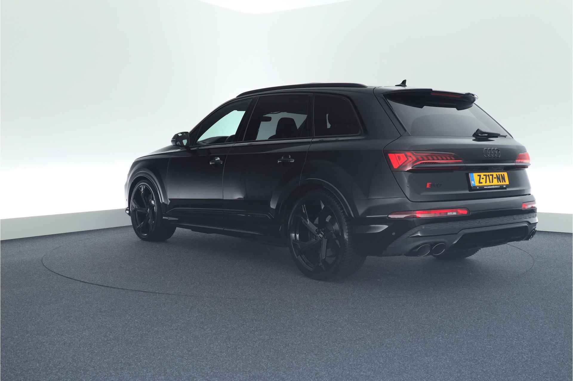 Audi SQ7 4.0 TFSI 507pk quattro 7Pers. Trekhaak Laser Led B&O Keyless Virtual Cockpit Head-Up Panoramadak Luchtvering Navigatie - 3/70