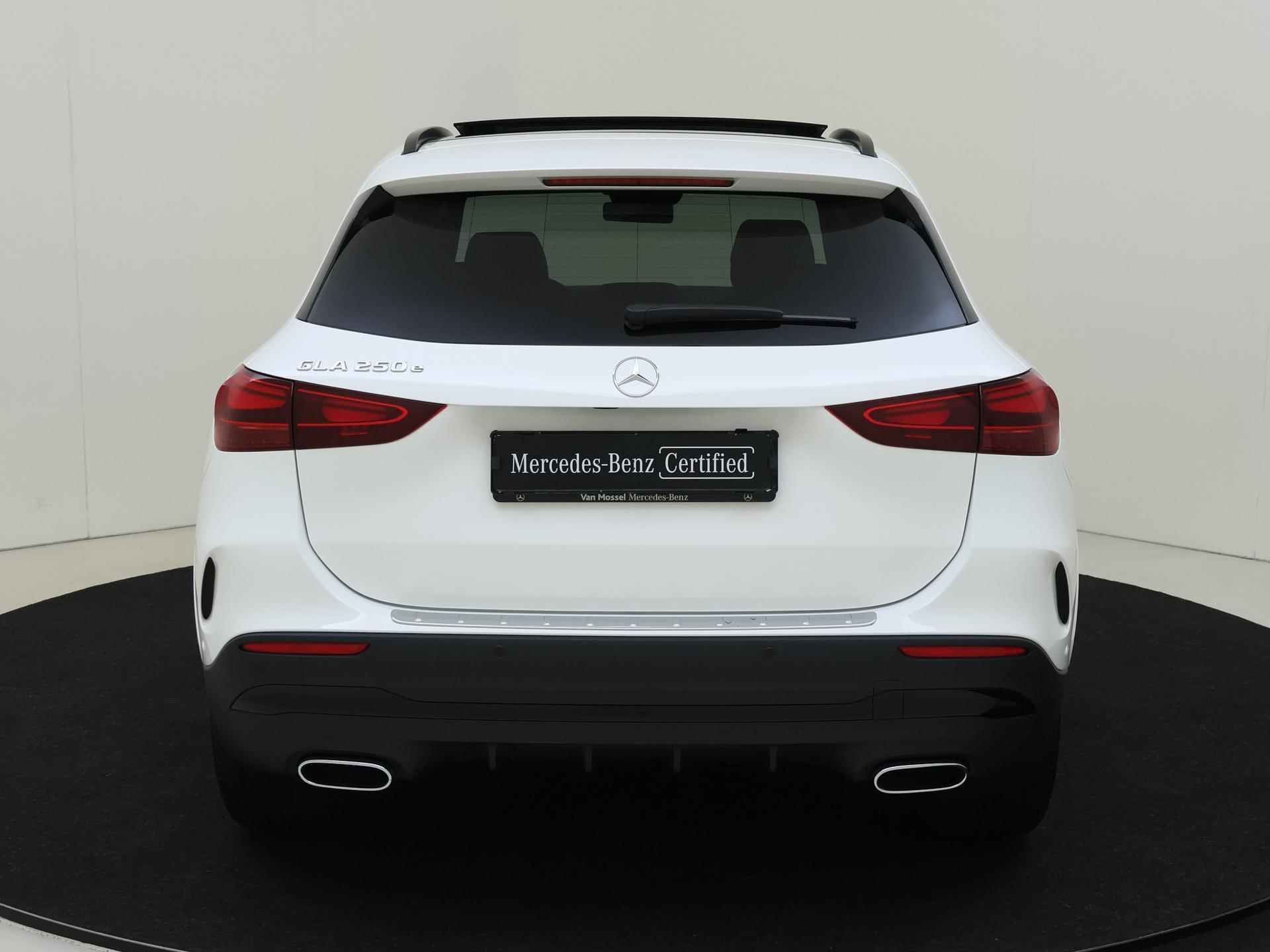 Mercedes-Benz GLA-klasse 250 e AMG Line / Panoramadak/ Night/ Sfeerverlichting/ 360 camera/ - 8/34