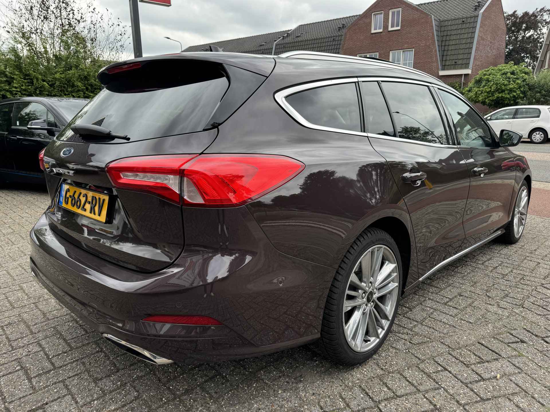 Ford FOCUS Wagon 125pk EcoBoost Vignale, Pano | Orig. NL auto - 7/35