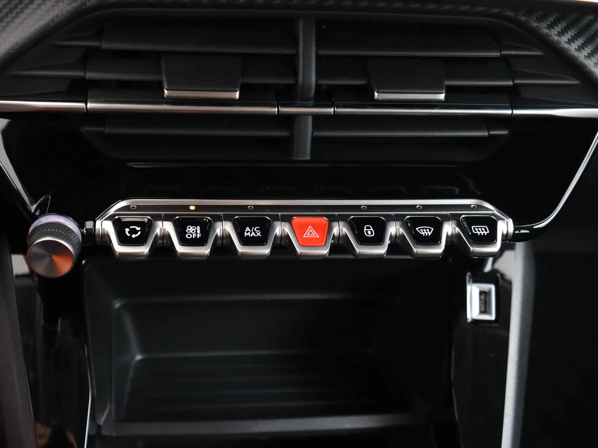Peugeot 208 1.2 PureTech Active Pack | Apple Carplay | Cruise Control | Parkeersensoren | - 9/36