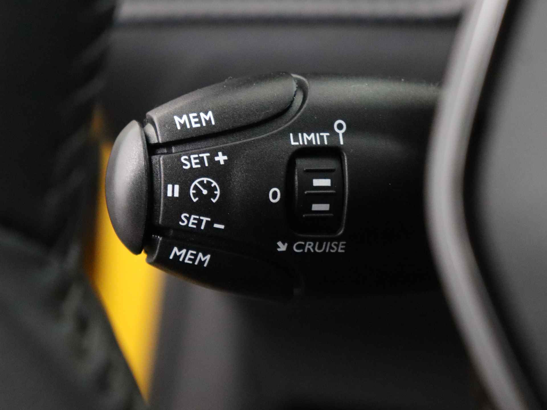 Peugeot 208 1.2 PureTech Active Pack | Apple Carplay | Cruise Control | Parkeersensoren | - 21/36