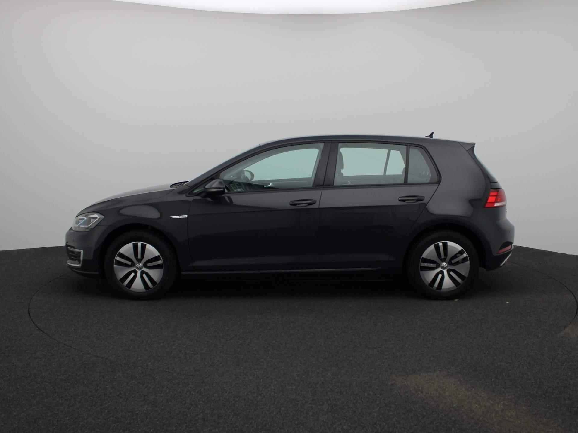 Volkswagen e-Golf E-DITION | Automaat | Apple Carplay/Android Auto | DAB | Rijstrooksensor | Adaptieve Cruise Control |  12 Maanden BOVAG Garantie | - 4/38