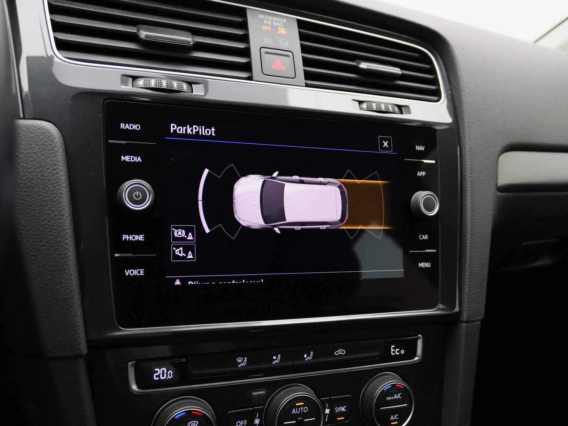 Volkswagen e-Golf E-DITION | Automaat | Apple Carplay/Android Auto | DAB | Rijstrooksensor | Adaptieve Cruise Control |  12 Maanden BOVAG Garantie | - 19/38