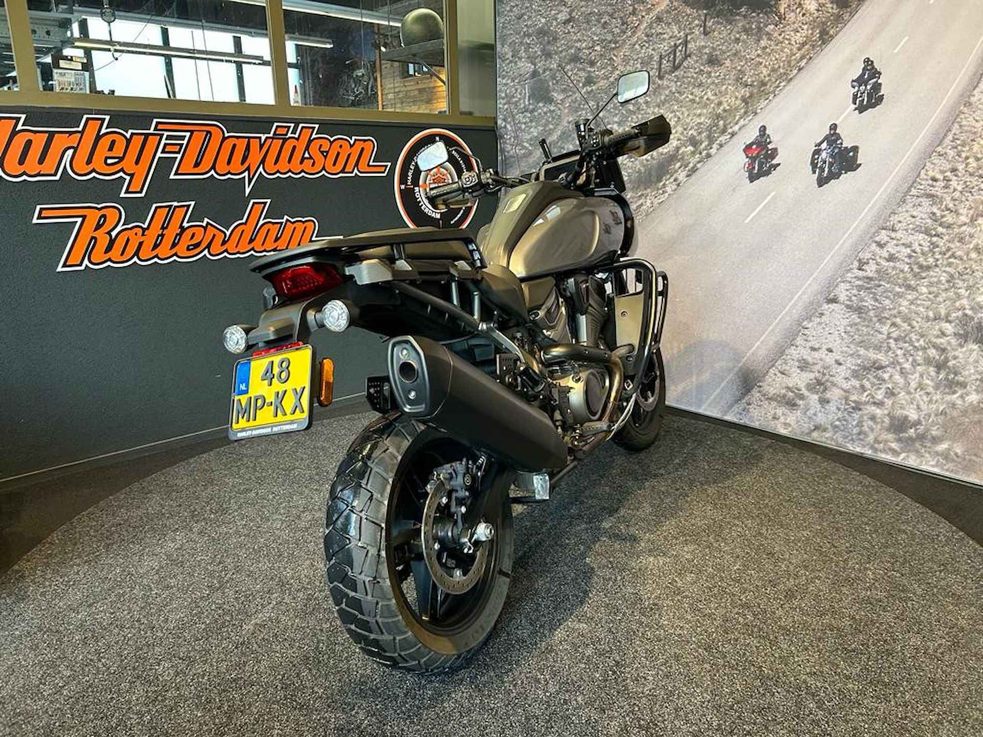 Harley-Davidson PAN AMERICA S CAST - 3/12