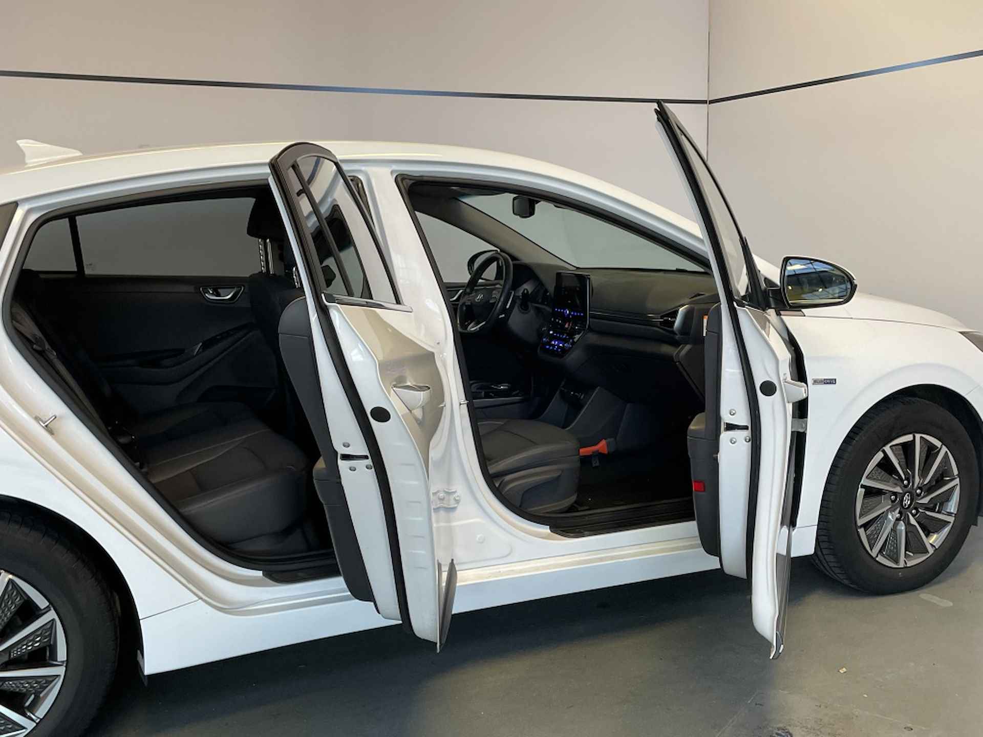 Hyundai IONIQ Premium EV 38 kWh - 9/20