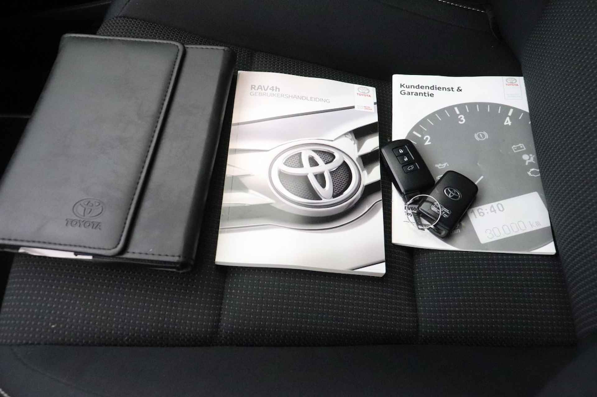 TOYOTA Rav4 2.5 Hybrid Executive Business - 6/29