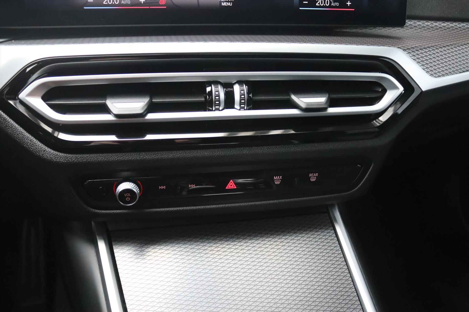 BMW 3-Serie Touring (g21) 320i STEPTRONIC M-SPORT SHADOW LINE | Hifi | Navi | Camera | Stoelverw. | Led | Carplay | Live Cockpit | - 25/59