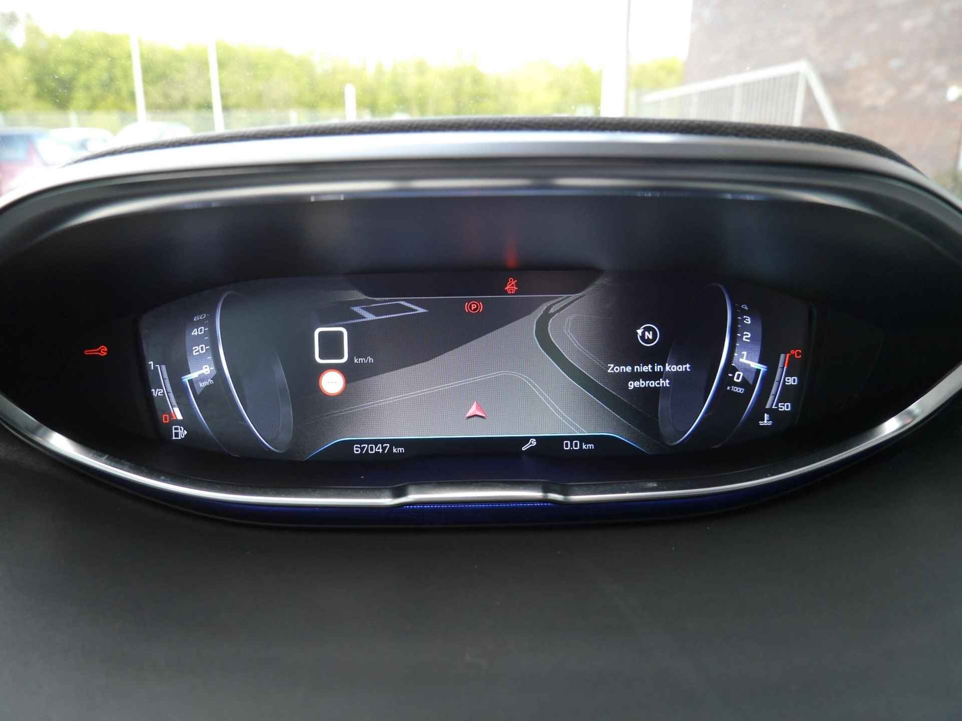 Peugeot 3008 1.2 PureTech Blue Lease Premium | Navigatie | Achteruitrijcamera | Trekhaak | Elektrisch te open kofferbak | Keyless entry en start | 19 inch lichtmetalen velgen | Draadloze telefoonoplader - 20/50