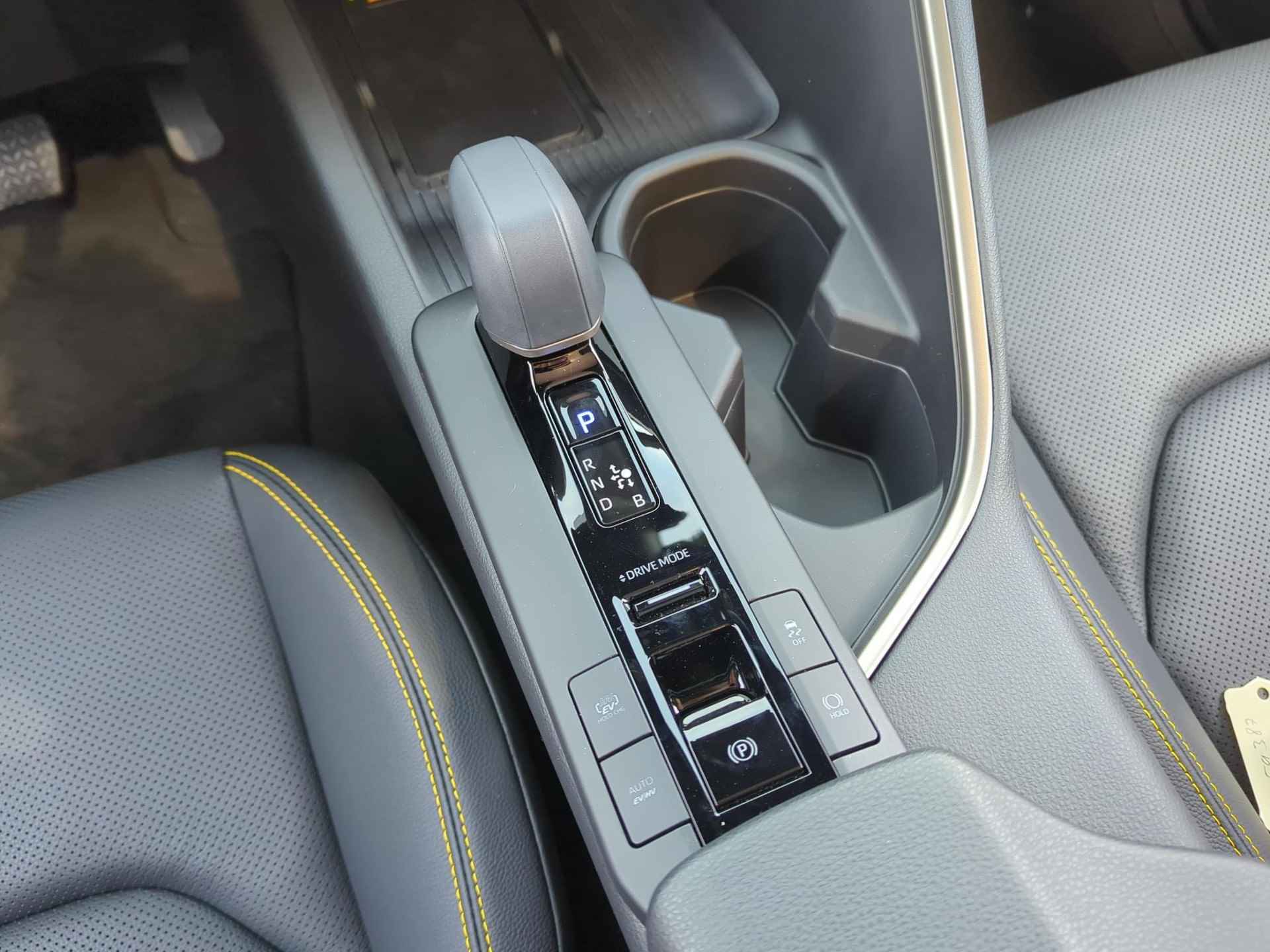 Toyota C-HR Plug-in Hybrid 220 Première Edition | Android Auto | Apple Carplay | - 29/34