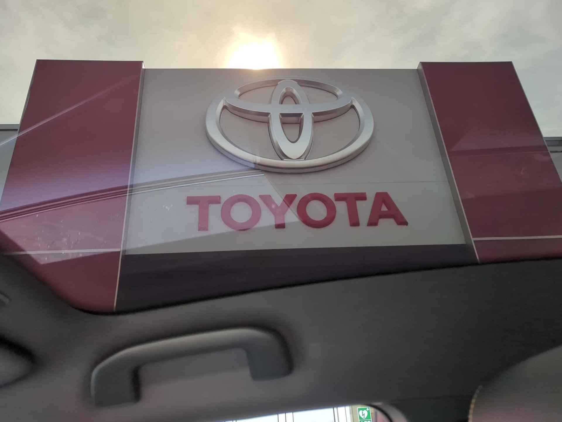 Toyota C-HR Plug-in Hybrid 220 Première Edition | Android Auto | Apple Carplay | - 32/34