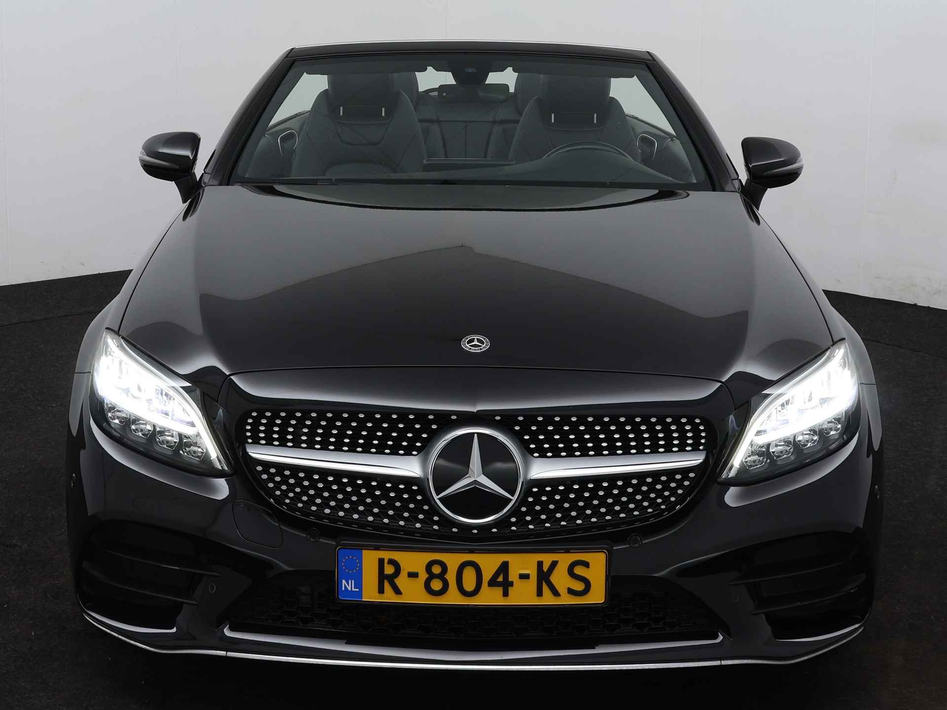 Mercedes-Benz C-Klasse Cabrio 180 Premium Plus Pack | Stoelverwarming | Lage KM Stand | AMG Line | Inclusief 24 maanden Mercedes-Benz Certified garantie voor Europa. - 27/44