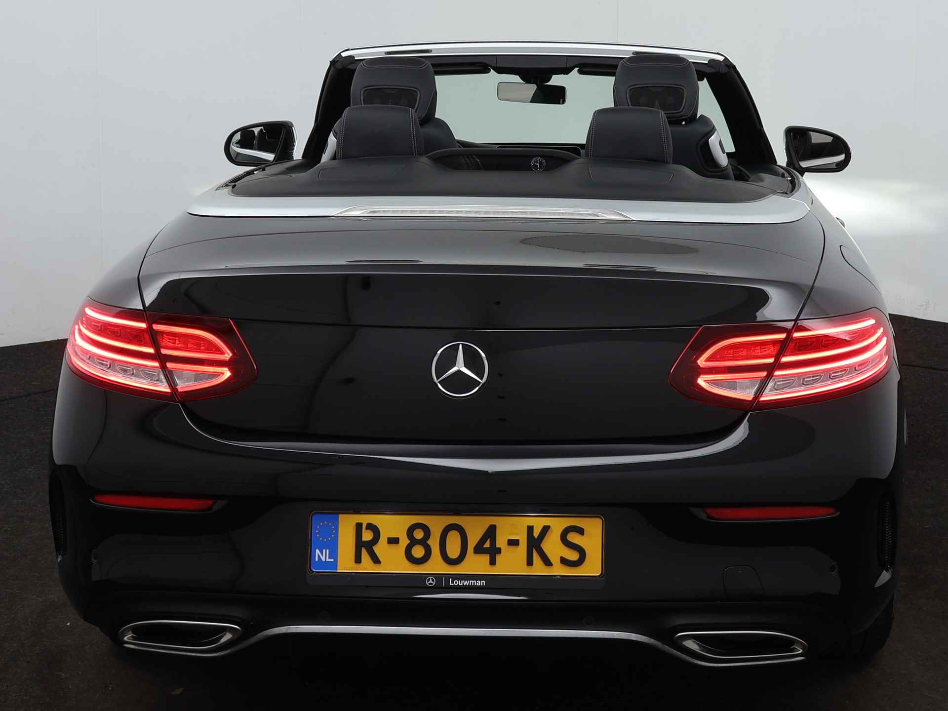 Mercedes-Benz C-Klasse Cabrio 180 Premium Plus Pack | Stoelverwarming | Lage KM Stand | AMG Line | Inclusief 24 maanden Mercedes-Benz Certified garantie voor Europa. - 29/44