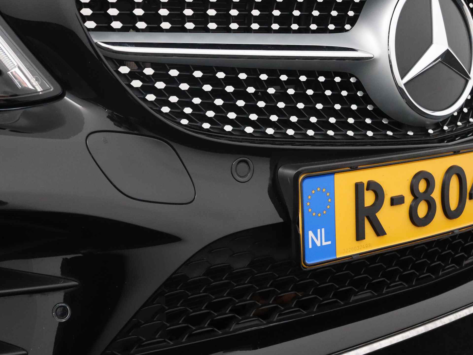 Mercedes-Benz C-Klasse Cabrio 180 Premium Plus Pack | Stoelverwarming | Lage KM Stand | AMG Line | Inclusief 24 maanden Mercedes-Benz Certified garantie voor Europa. - 40/44