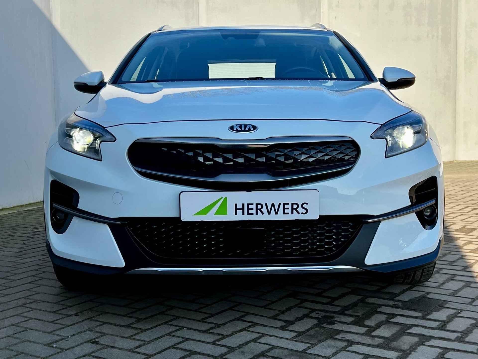 Kia XCeed 1.6 GDi PHEV DynamicLine Automaat / Dealer onderhouden / Trekgewicht 1.300 kg / EAER bereik 48 km / Stuur- en stoelverwarming / Navigatie via Apple Carplay Android Auto / - 53/55