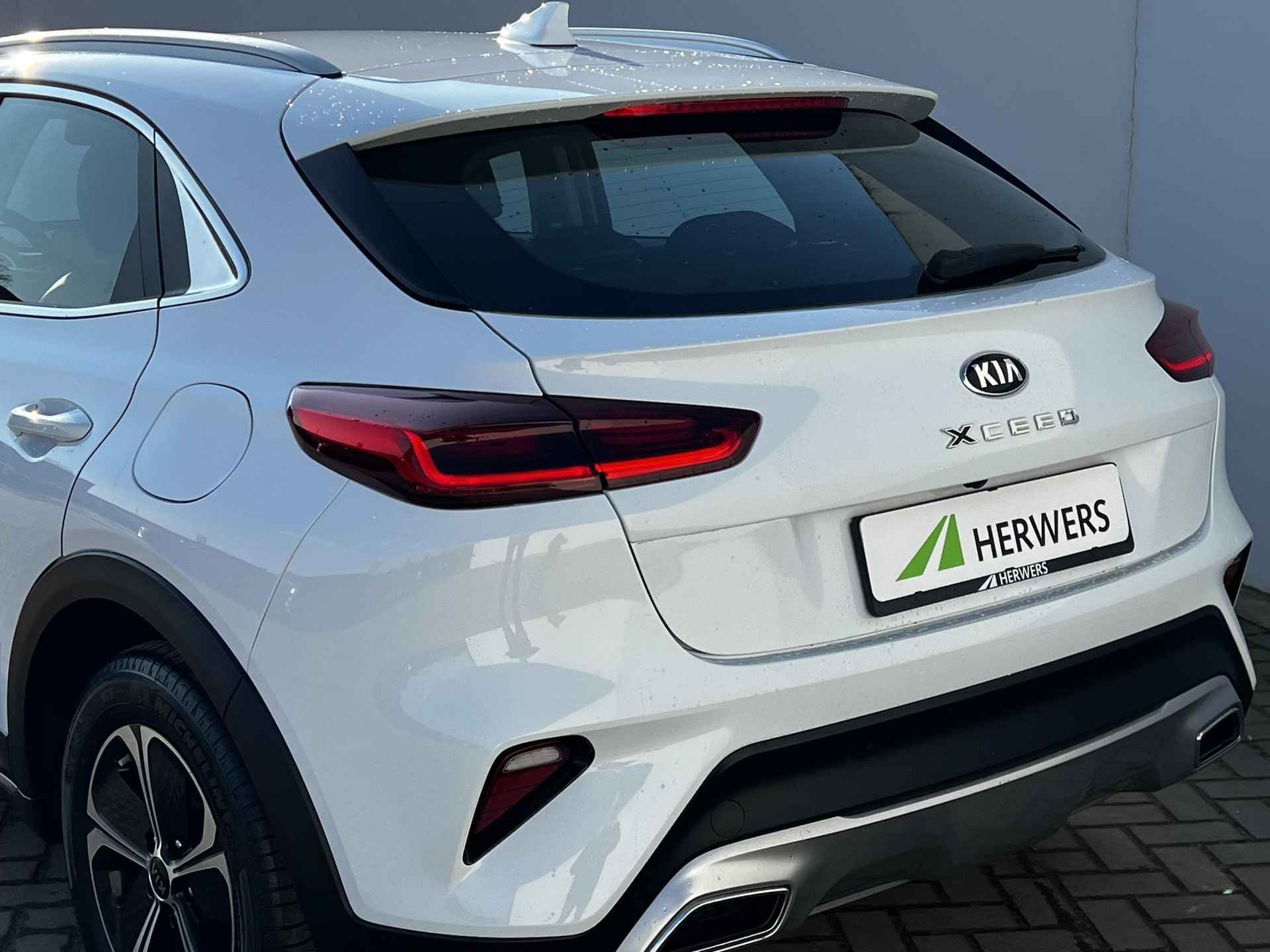 Kia XCeed 1.6 GDi PHEV DynamicLine Automaat / Dealer onderhouden / Trekgewicht 1.300 kg / EAER bereik 48 km / Stuur- en stoelverwarming / Navigatie via Apple Carplay Android Auto / - 55/55