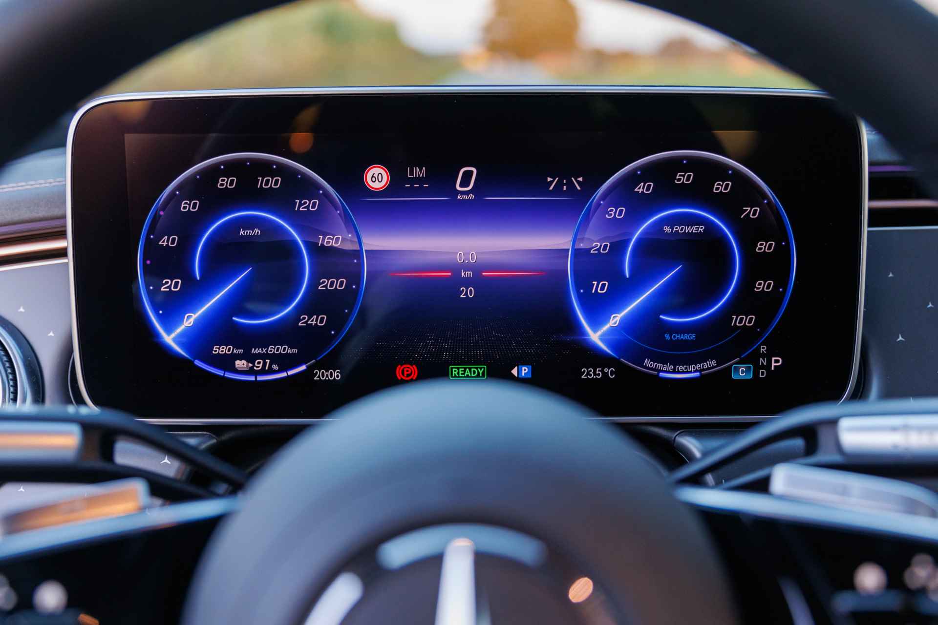 Mercedes-Benz EQS 450+ Luxury Line 108 kWh Premium AMG Line Automaat | Distronic | Panoramadak | Luchtvering | Trekhaak | Burmester soundsysteem - 21/43