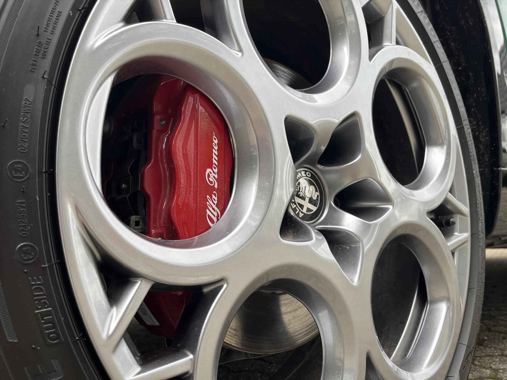 Alfa Romeo Tonale 1.3T PHEV 280pk Edizione Speciale | Stoelverwarming | Carplay | - 31/36